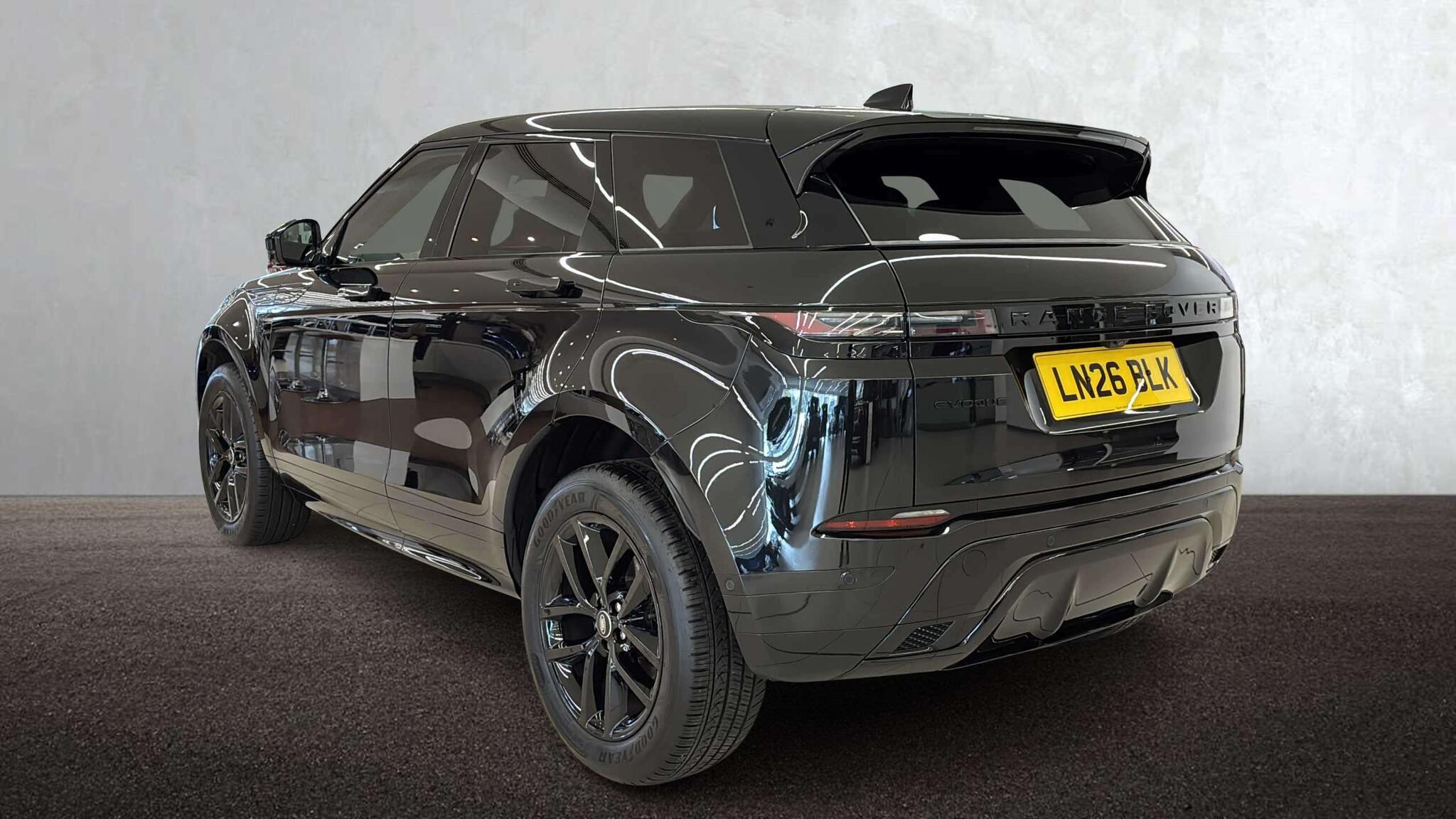 Land Rover Range Rover Evoque view 2