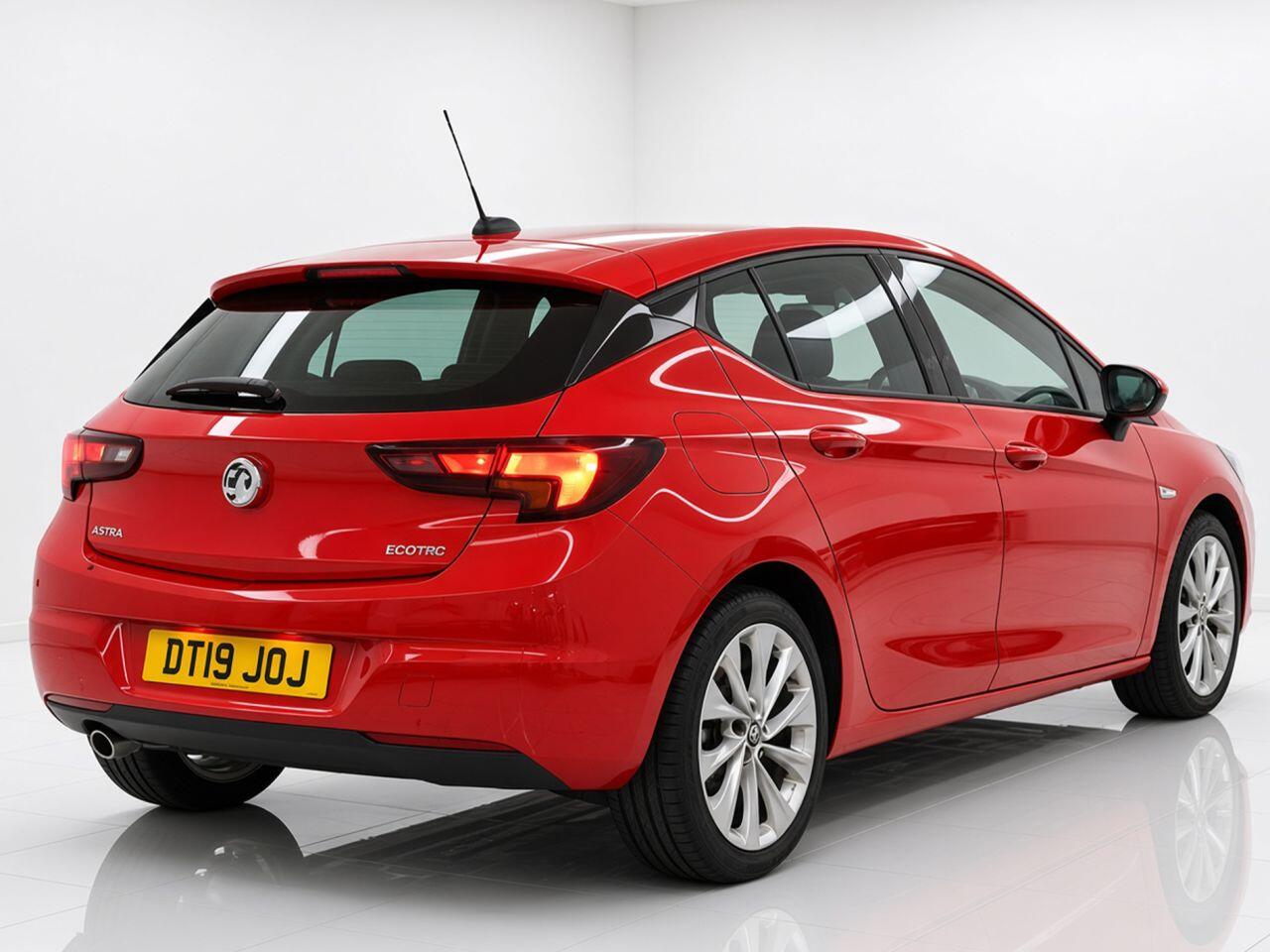 Vauxhall Astra view 5
