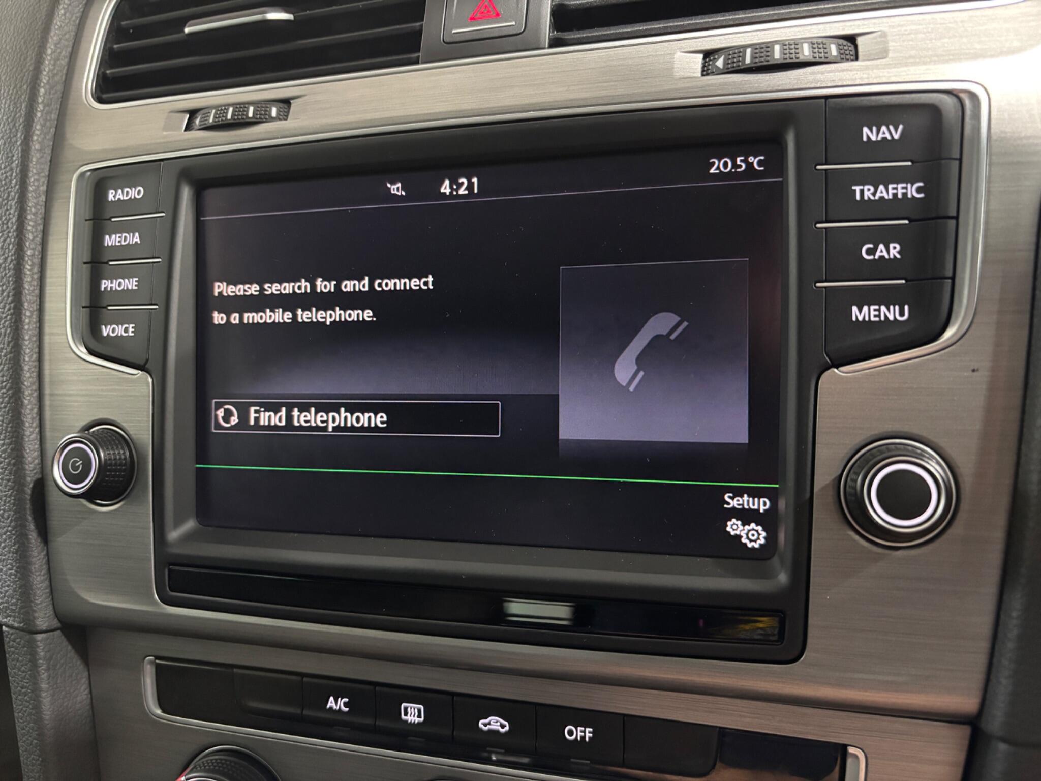 Volkswagen Golf view 41