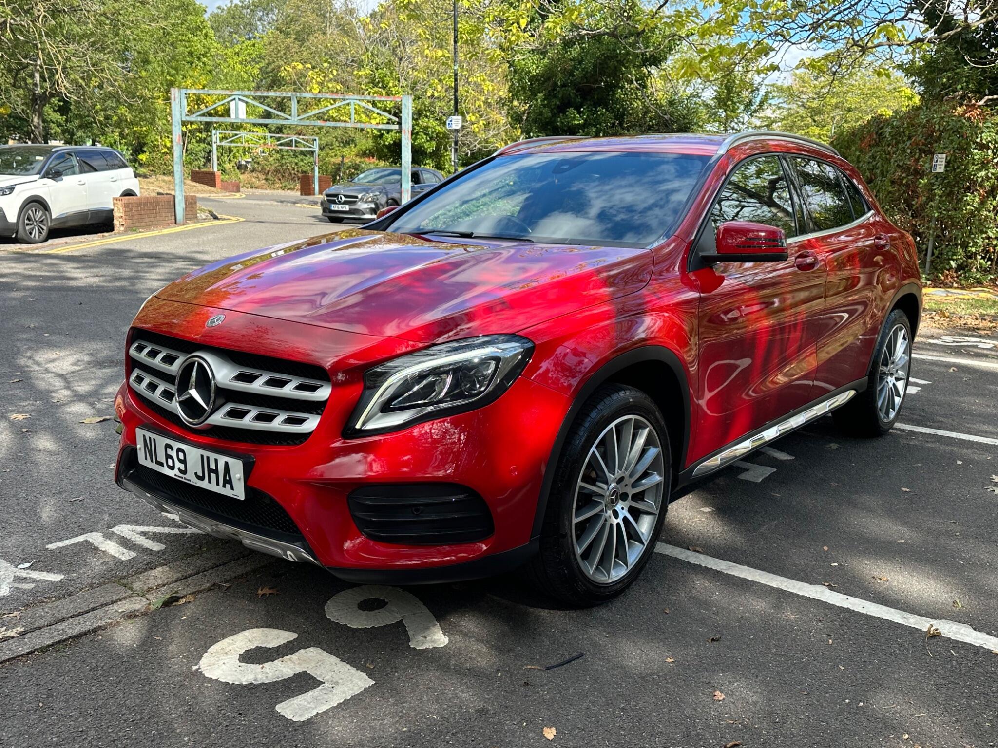 Mercedes-Benz Gla view 8