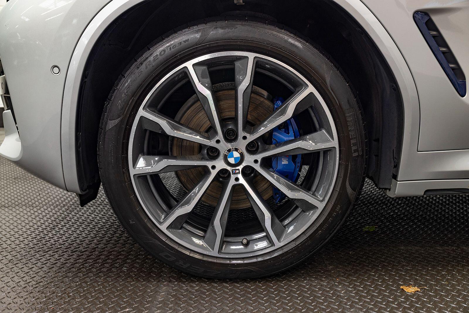 BMW X3 view 9