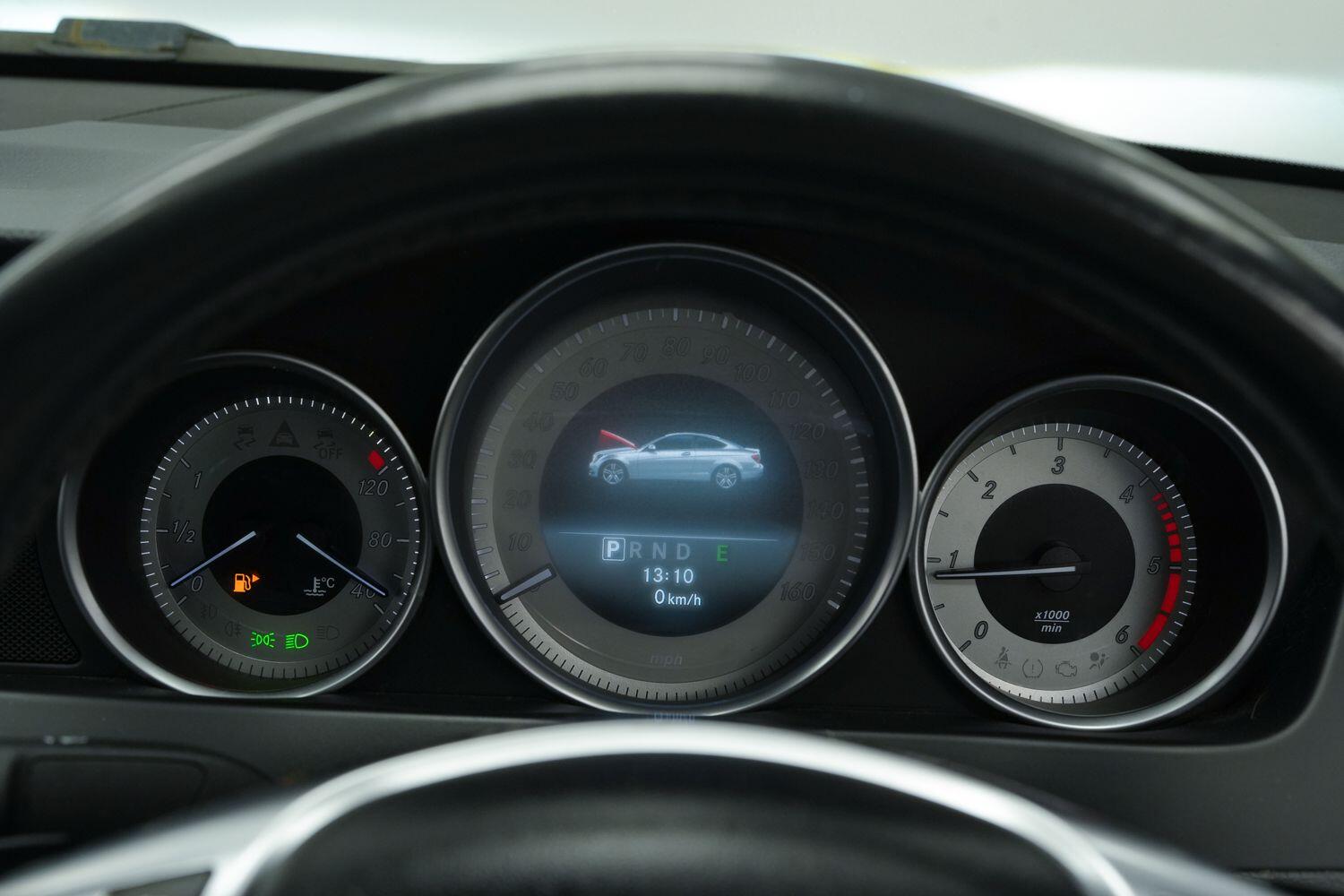 Mercedes-Benz C Class view 18