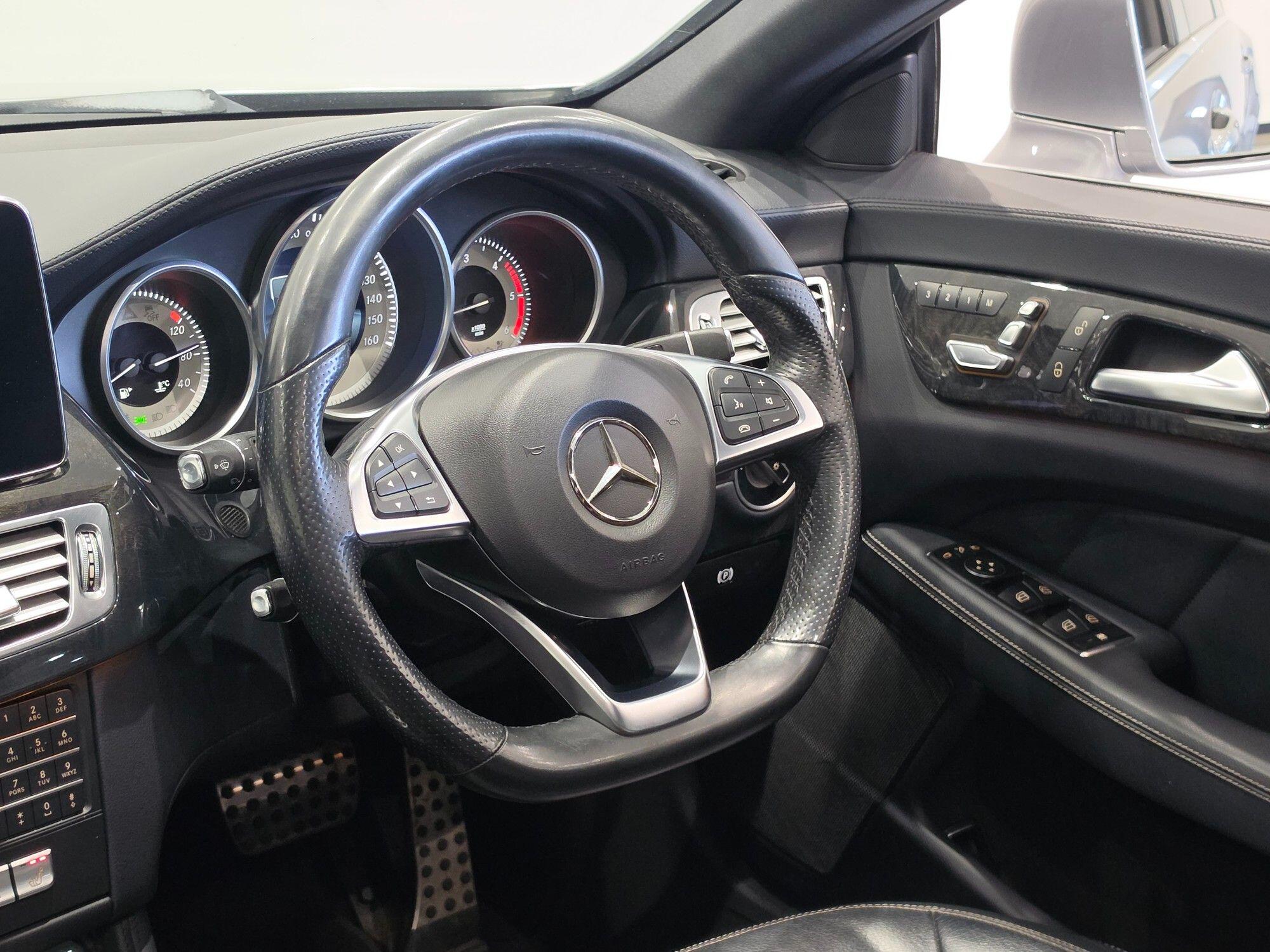 Mercedes-Benz CLS view 96