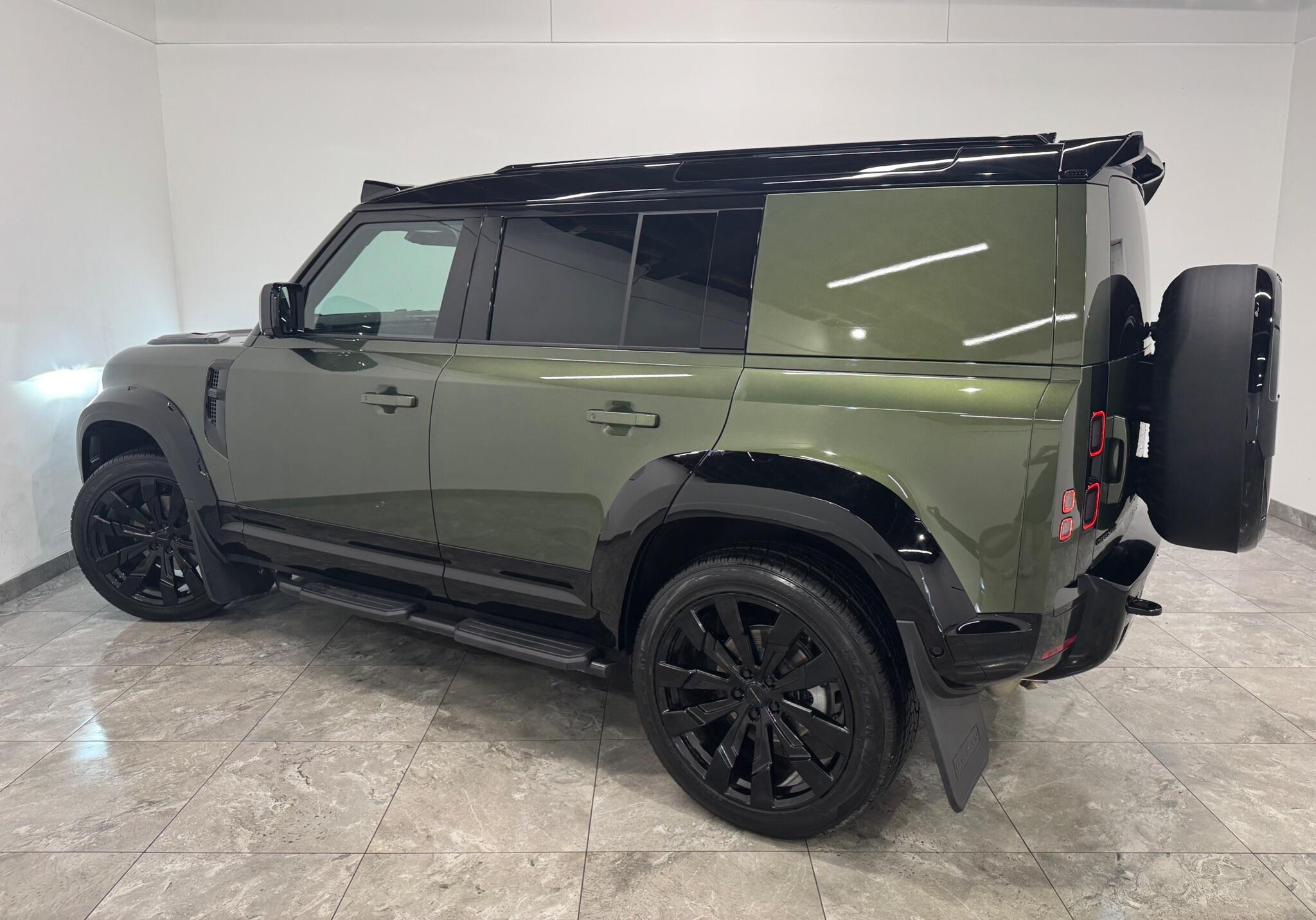 Land Rover Defender view 9