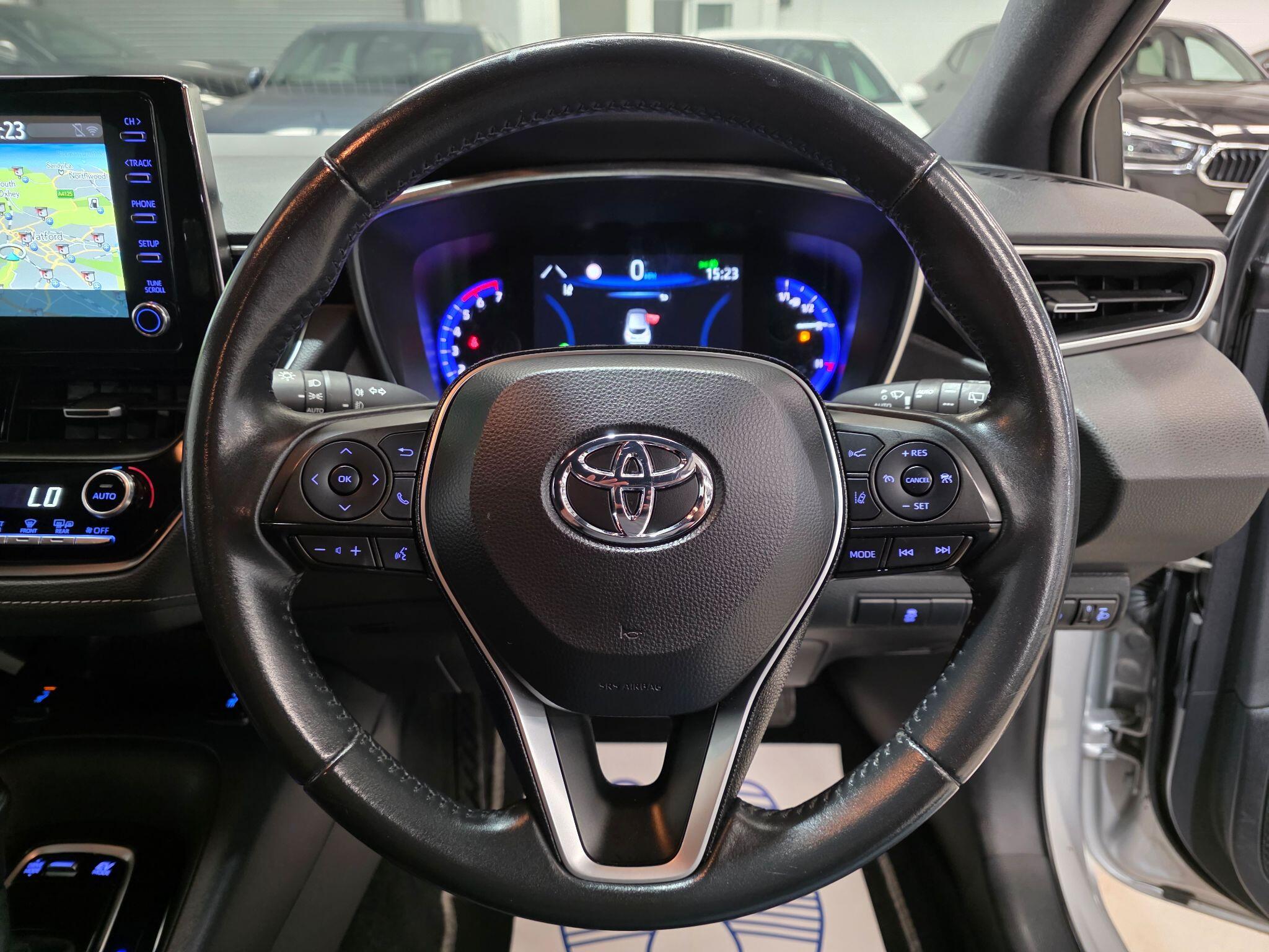 Toyota Corolla view 13