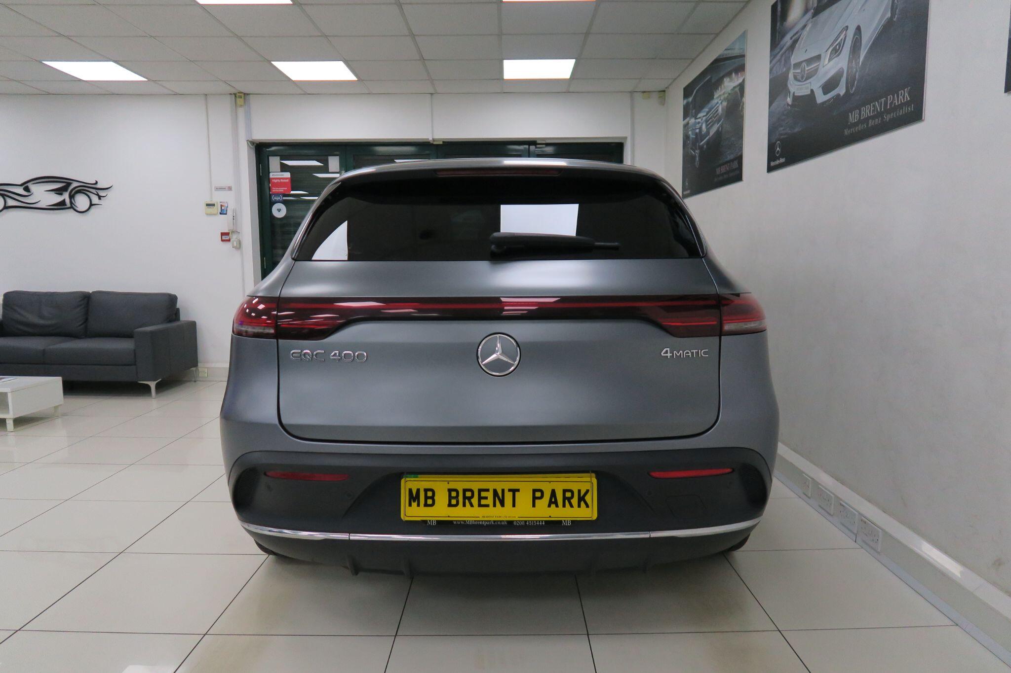 Mercedes-Benz EQC view 5