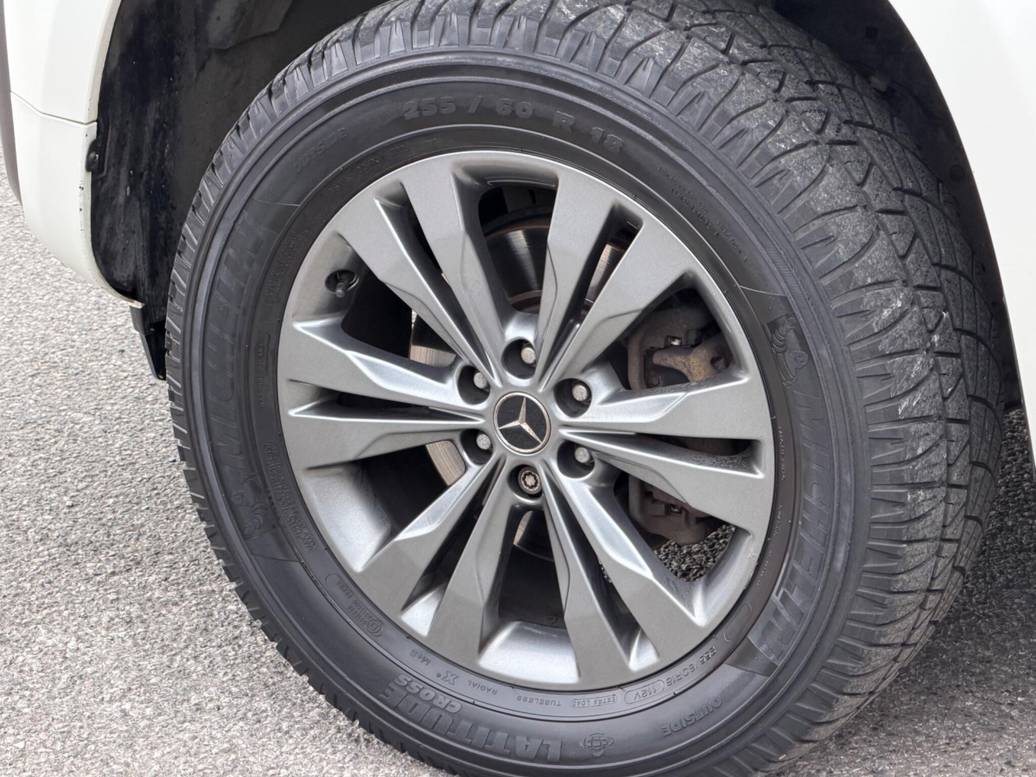 Mercedes-Benz X-Class view 52
