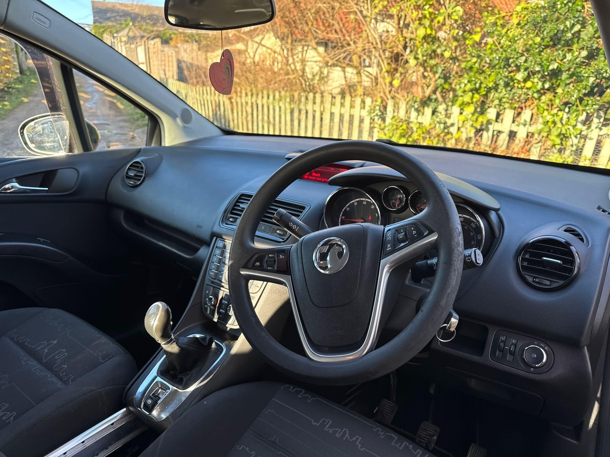 2011 Vauxhall Meriva 1.4T 16V Exclusiv Euro 5 5dr • 70,000 miles image 15