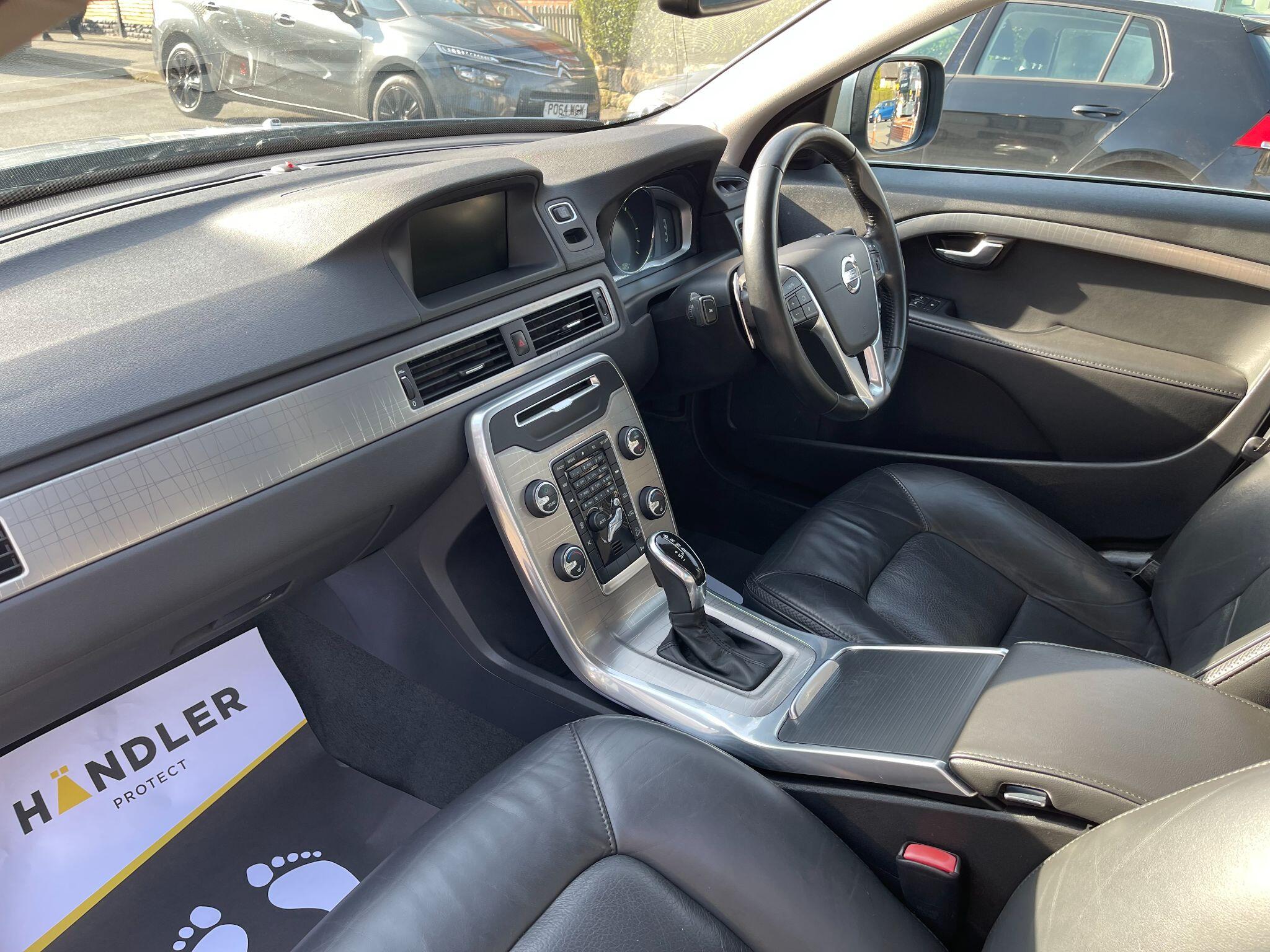 Volvo XC70 view 38