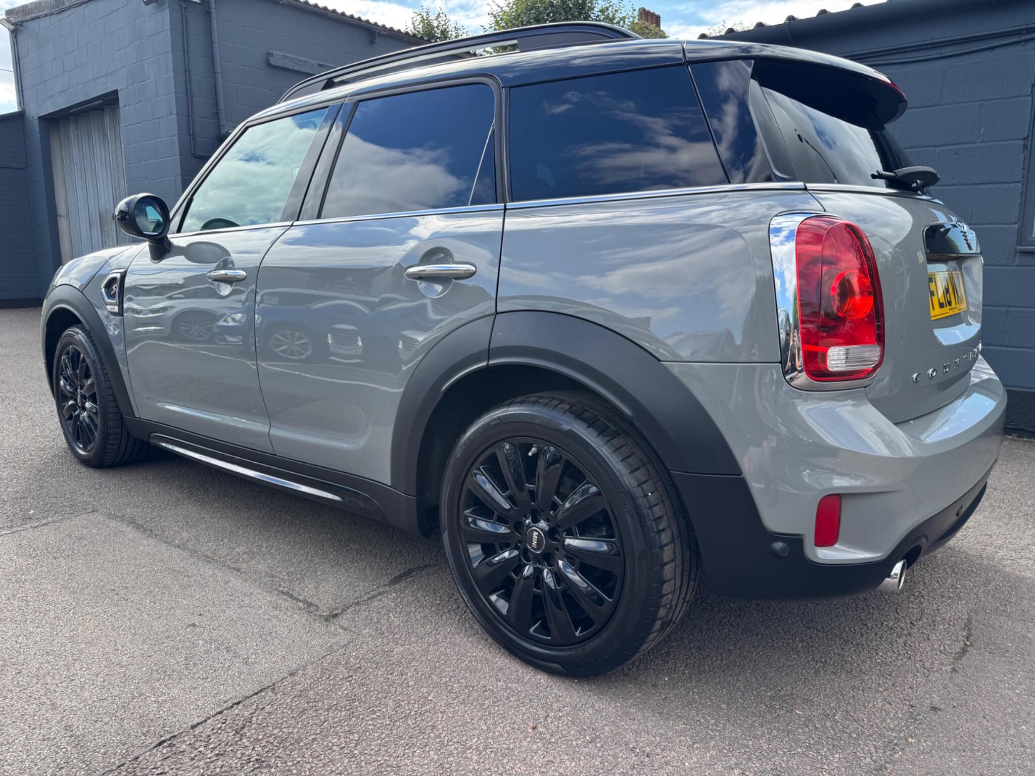 Mini Countryman view 11