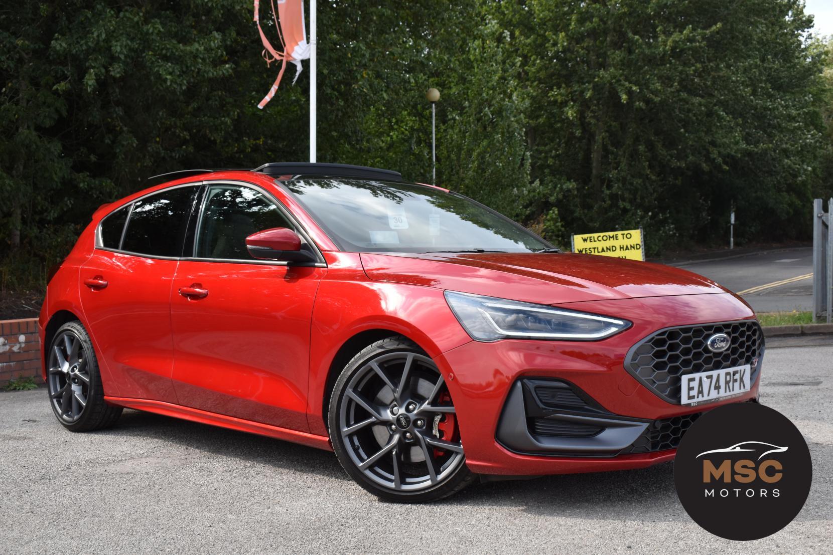 Ford Focus view 2