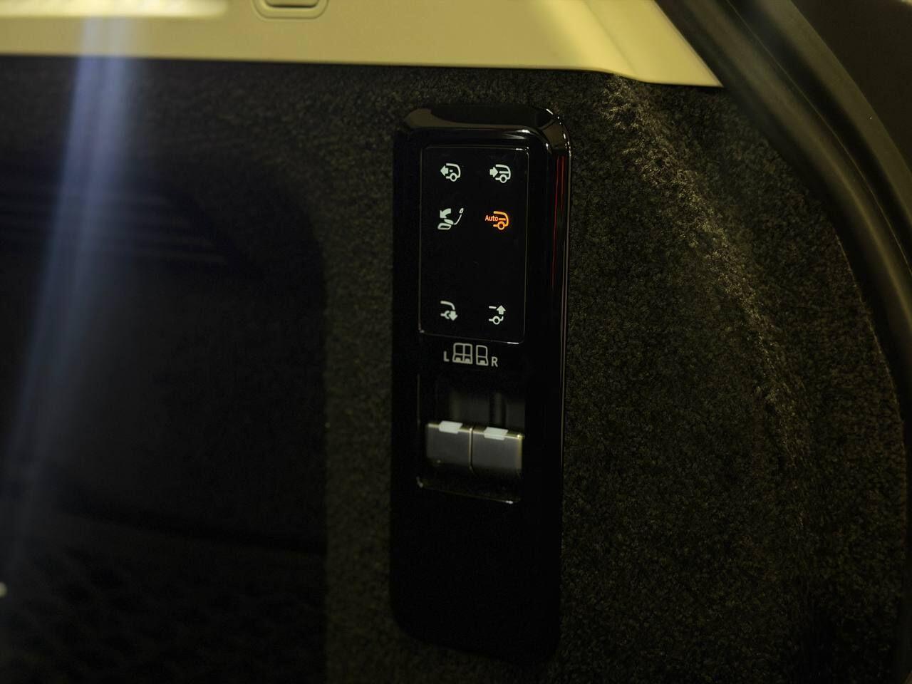 Land Rover Range Rover view 81