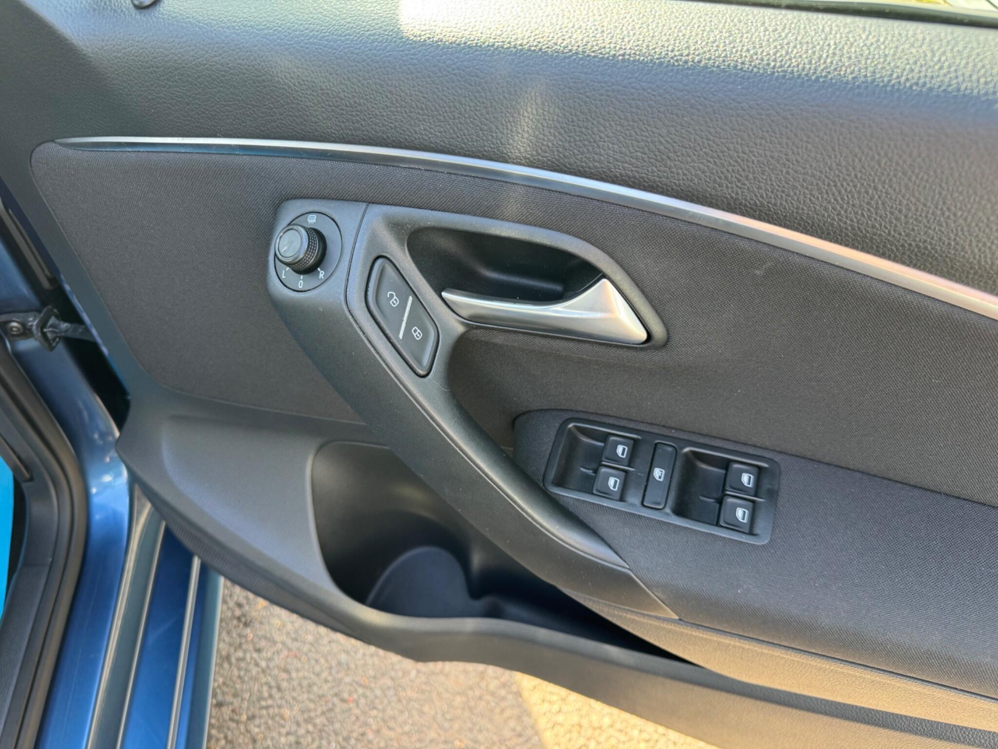 Volkswagen Polo view 29