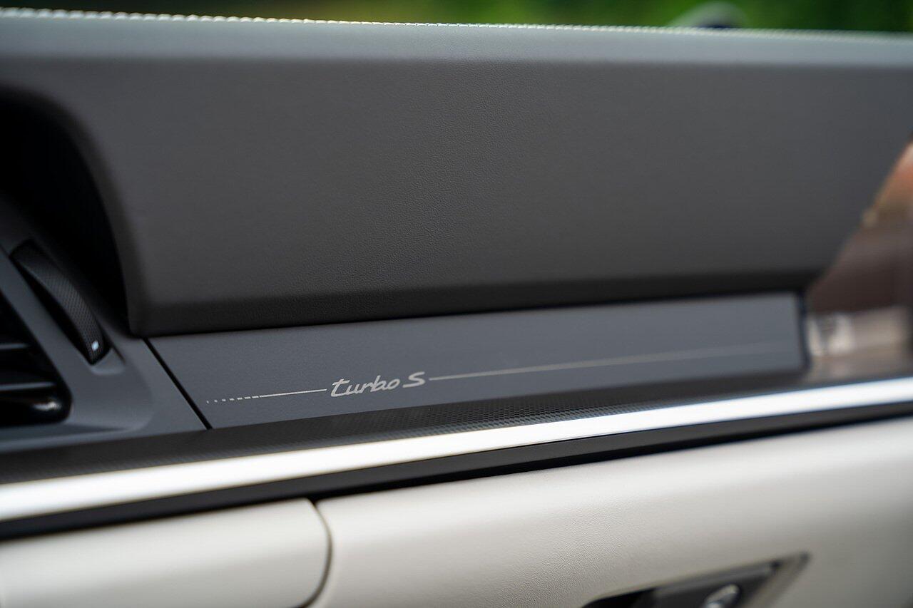 Porsche 911 view 91