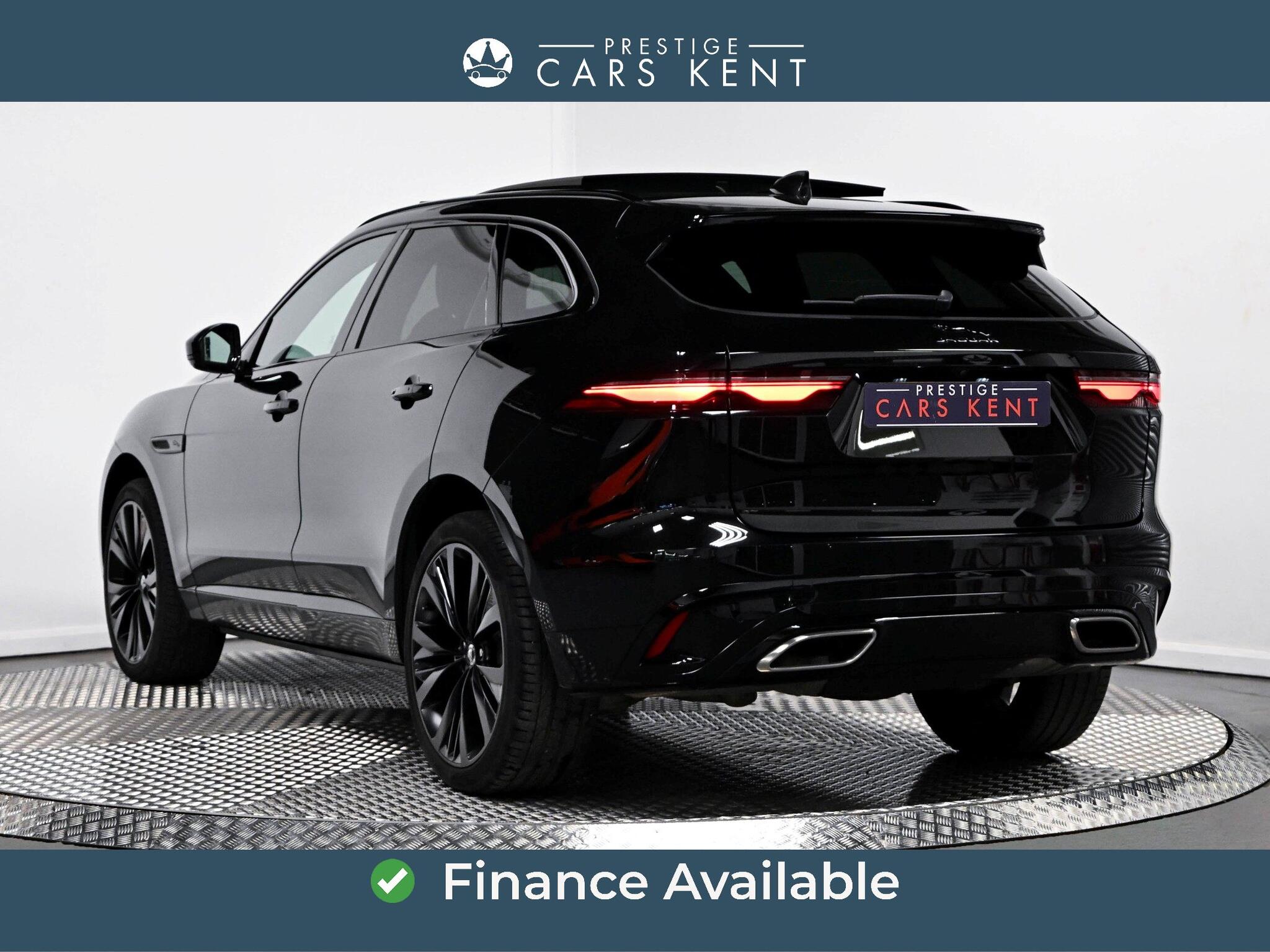 Jaguar F-Pace view 3