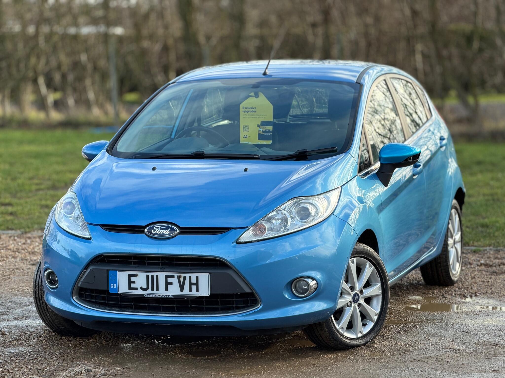 2011 Ford Fiesta 1.4 TDCi DPF Zetec 5dr image 1
