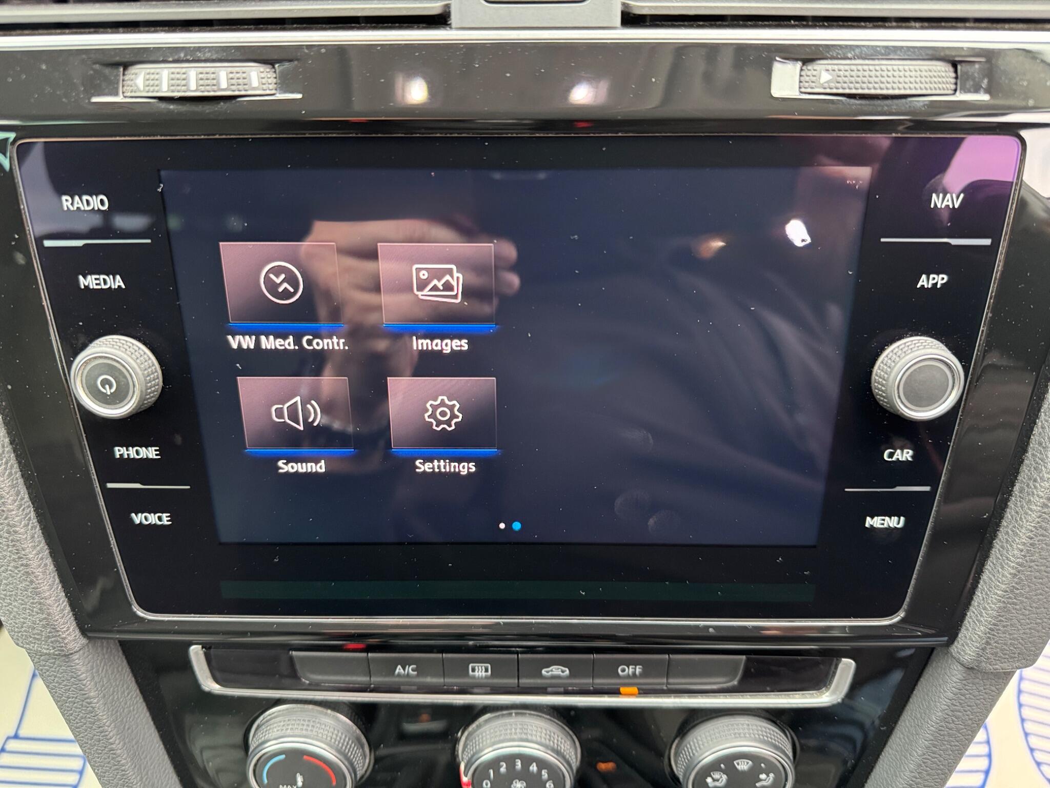 Volkswagen Golf view 36