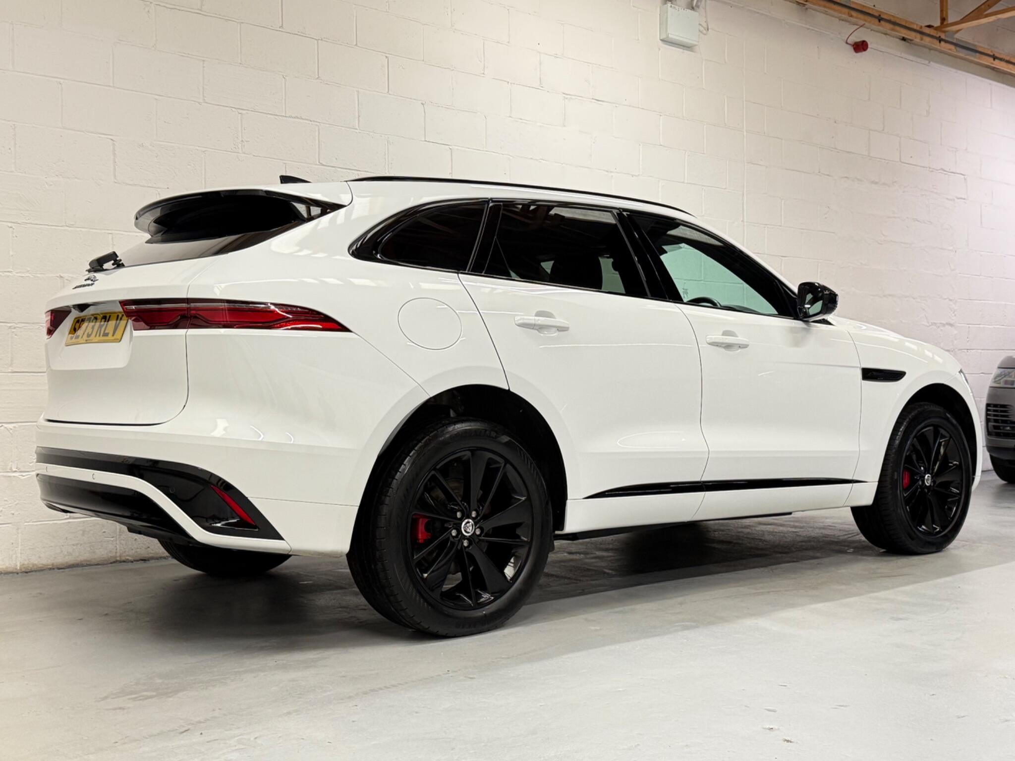 Jaguar F-Pace view 6