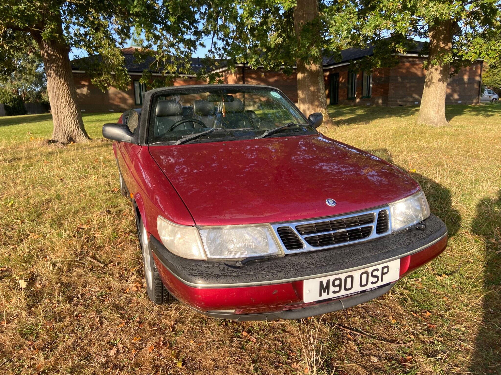 Saab 900