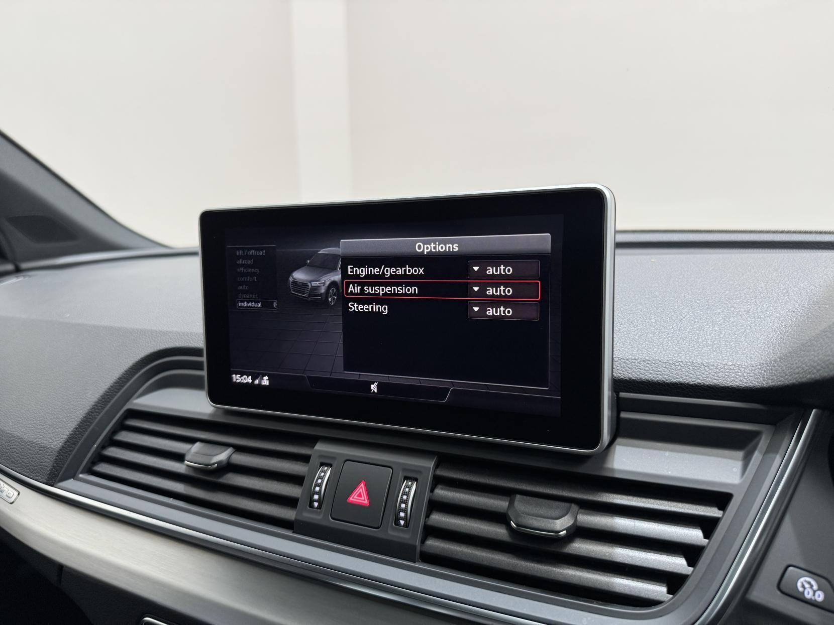 Audi Q5 view 34