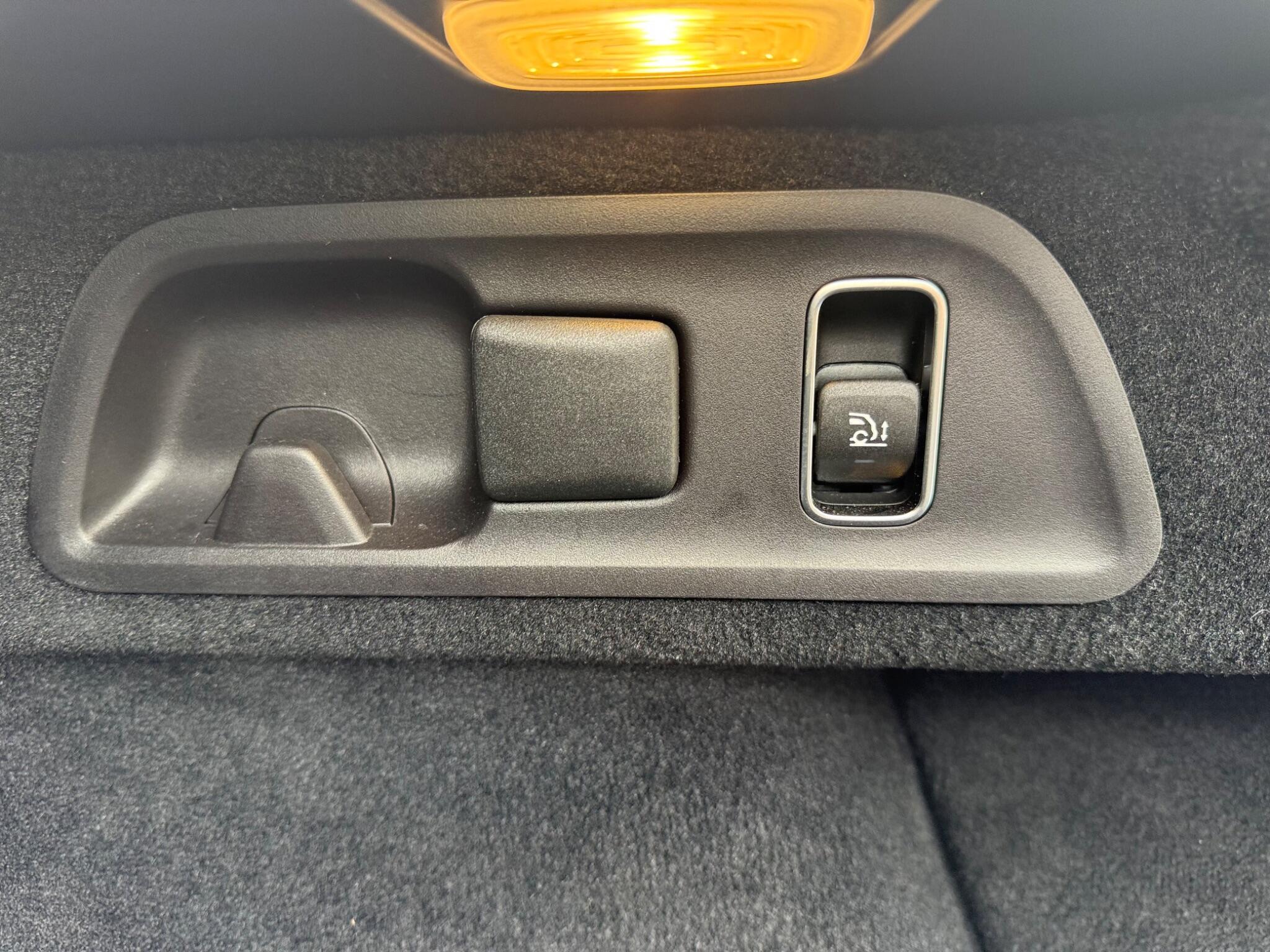 Mercedes-Benz GLE view 15