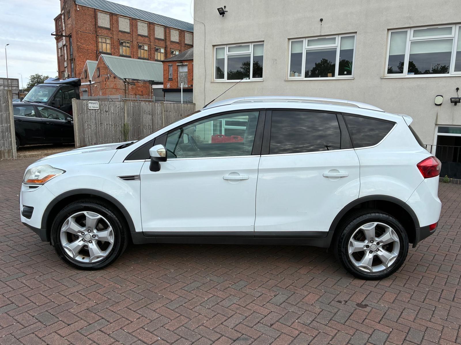 Ford Kuga view 10