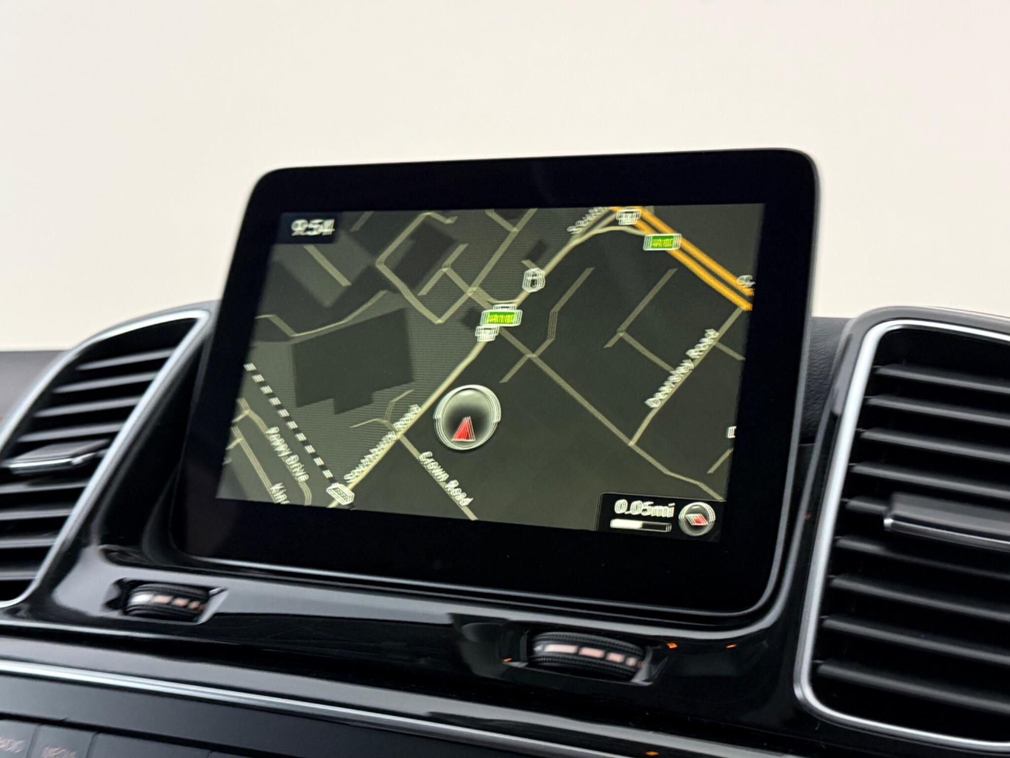 Mercedes-Benz Gle view 28