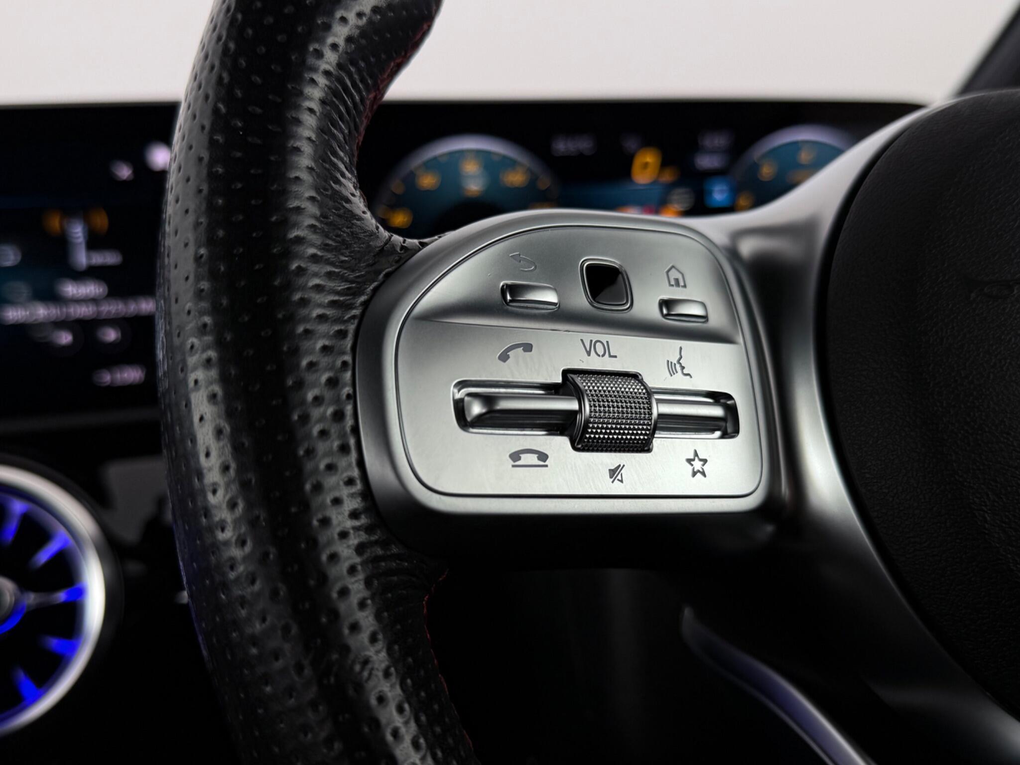 Mercedes-Benz A-Class view 14