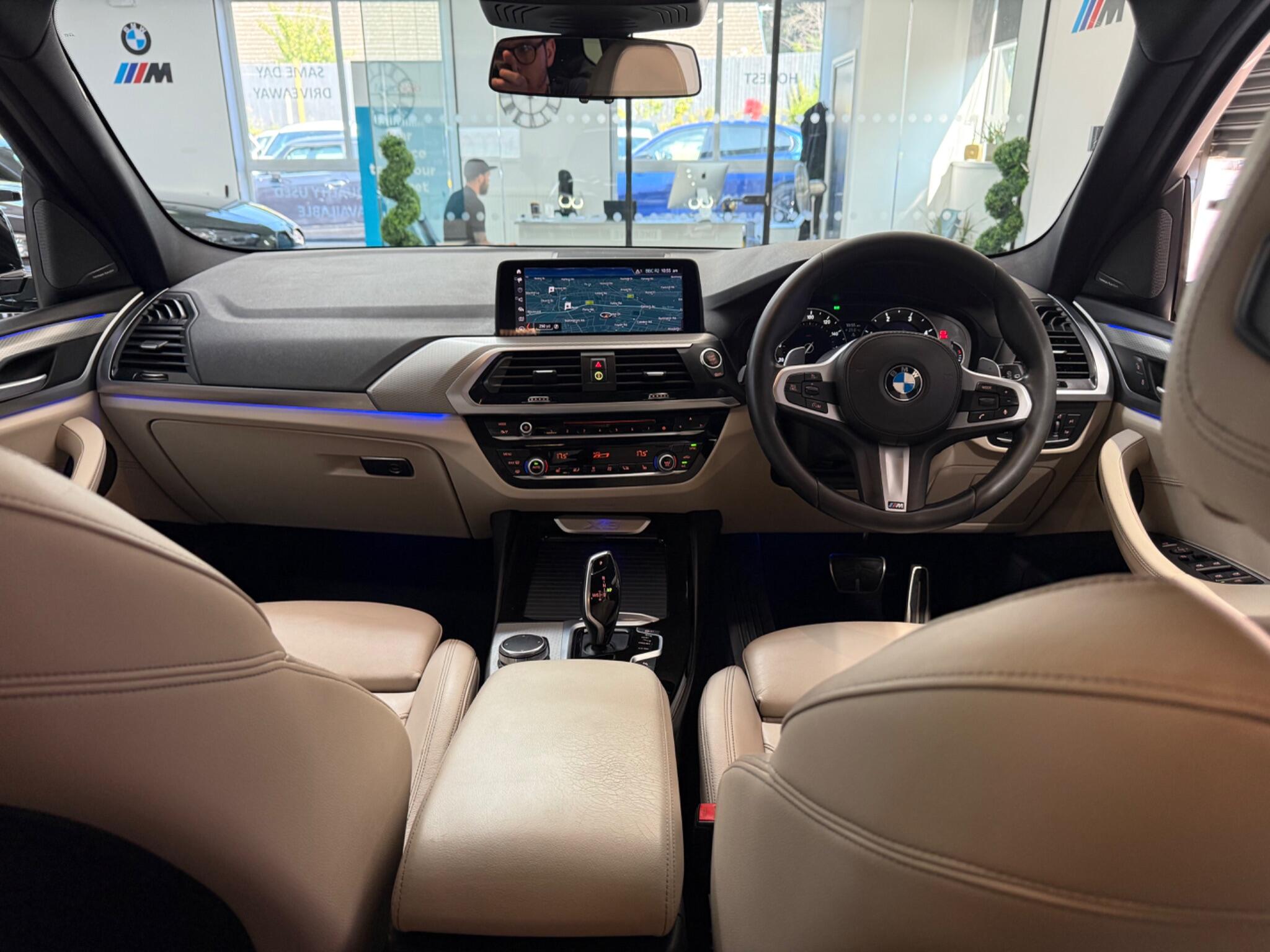 BMW X3 view 7