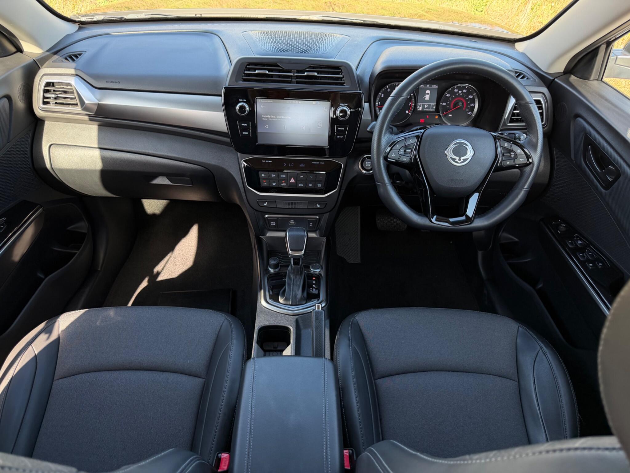 KGM Tivoli view 9