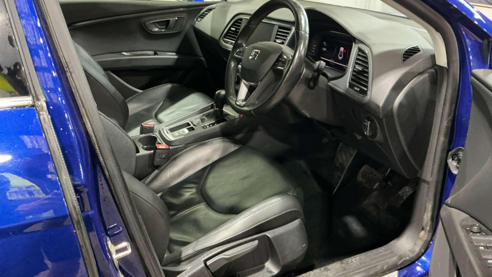 Seat Leon Leon view 9