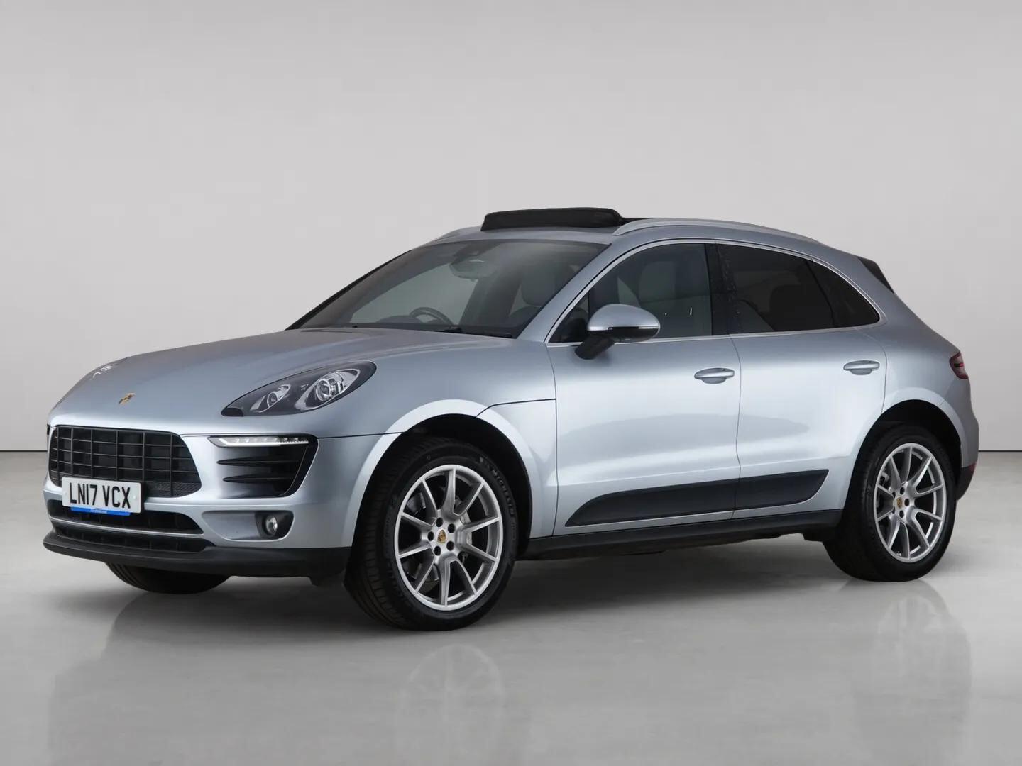 Porsche Macan view 2