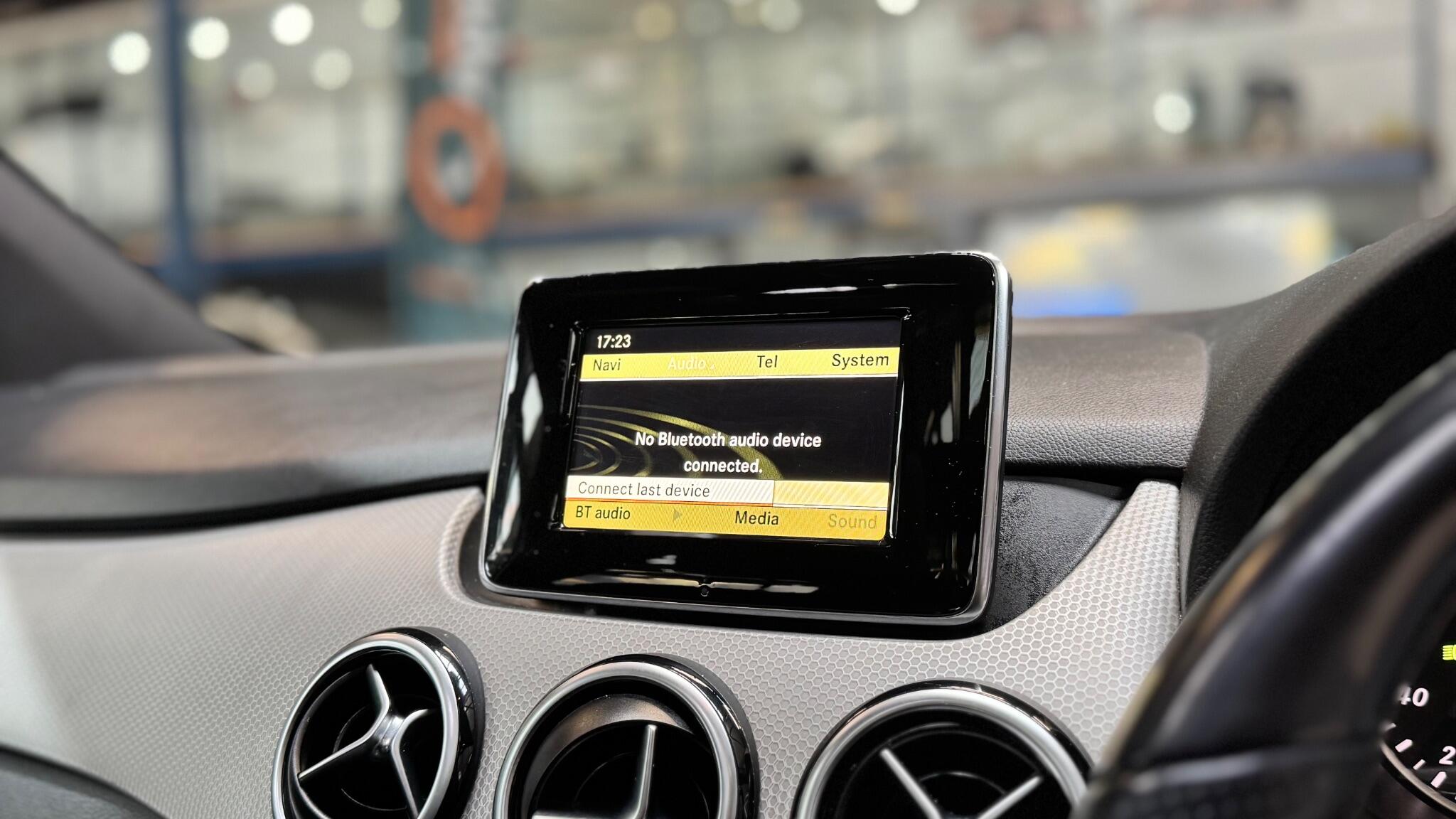 Mercedes-Benz B Class view 18