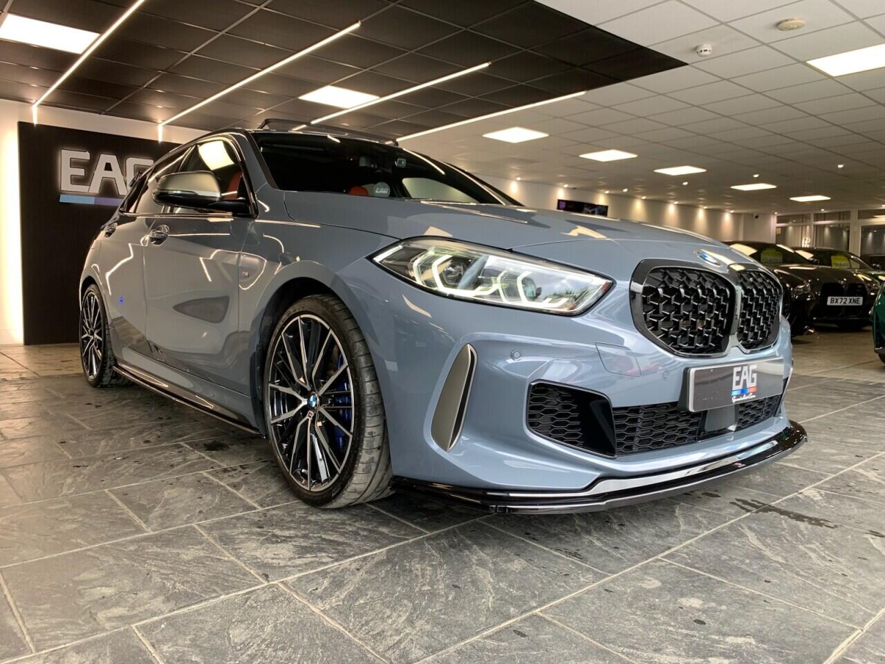 BMW 1 Series view 14