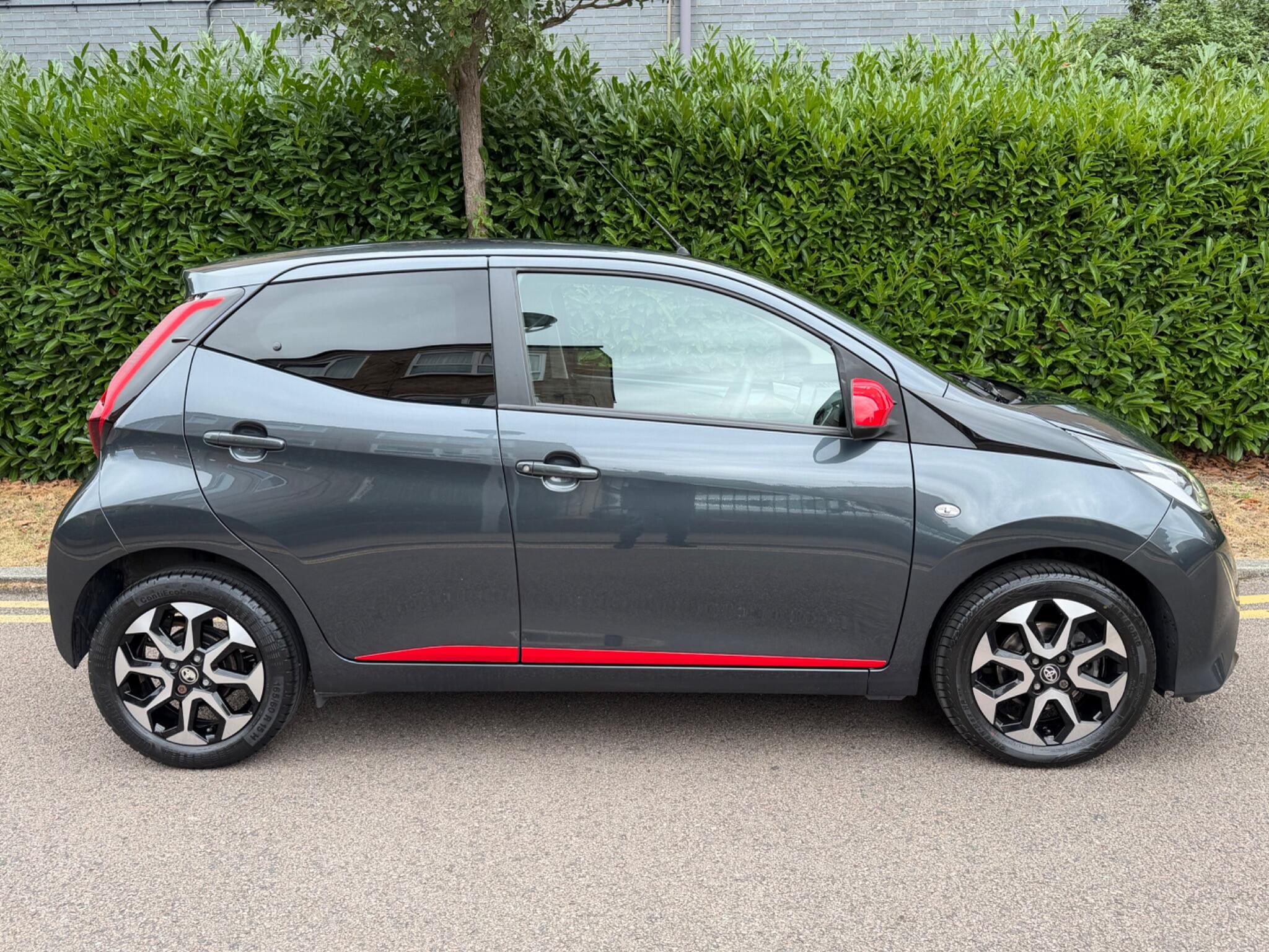 Toyota Aygo view 11