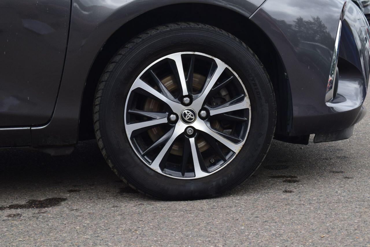 Toyota Yaris view 9