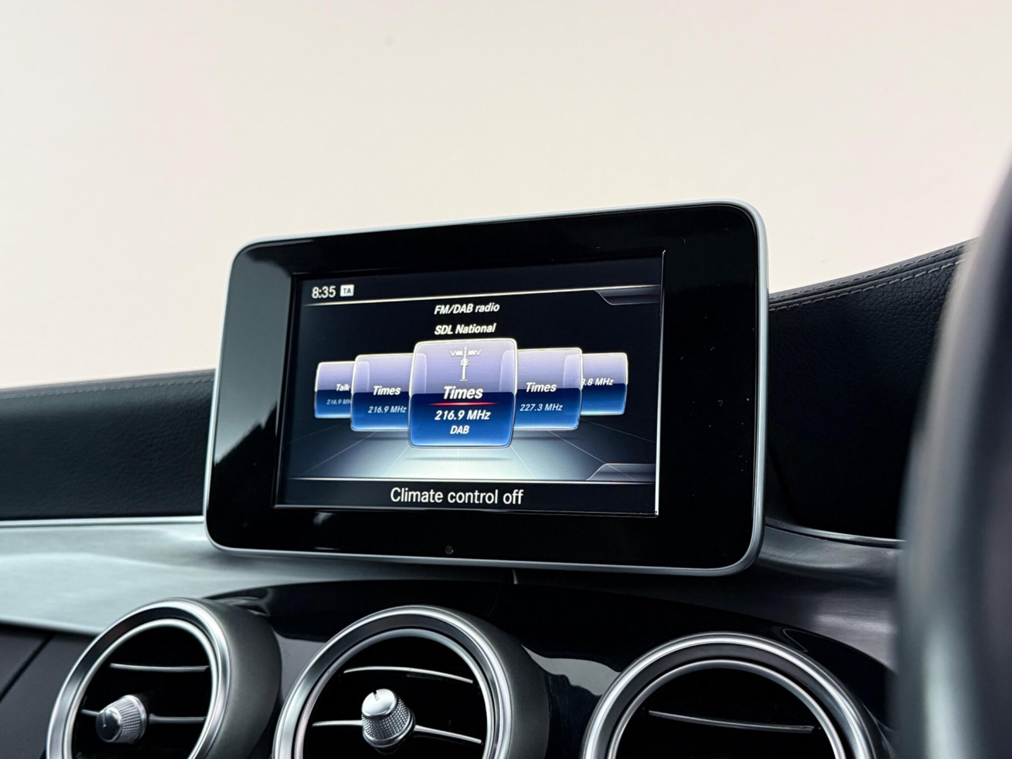 Mercedes-Benz C-Class view 24