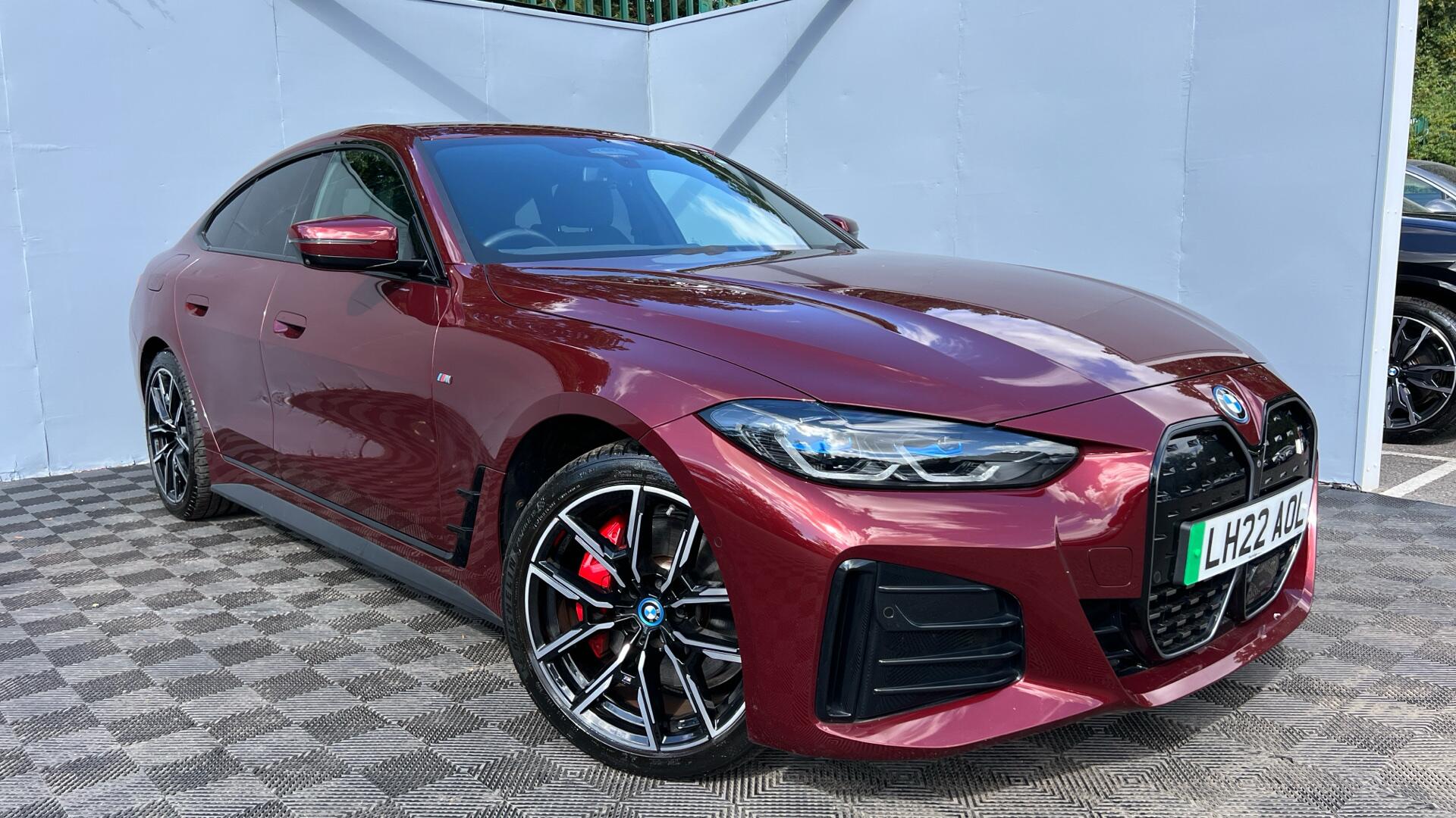 BMW I4 view 24