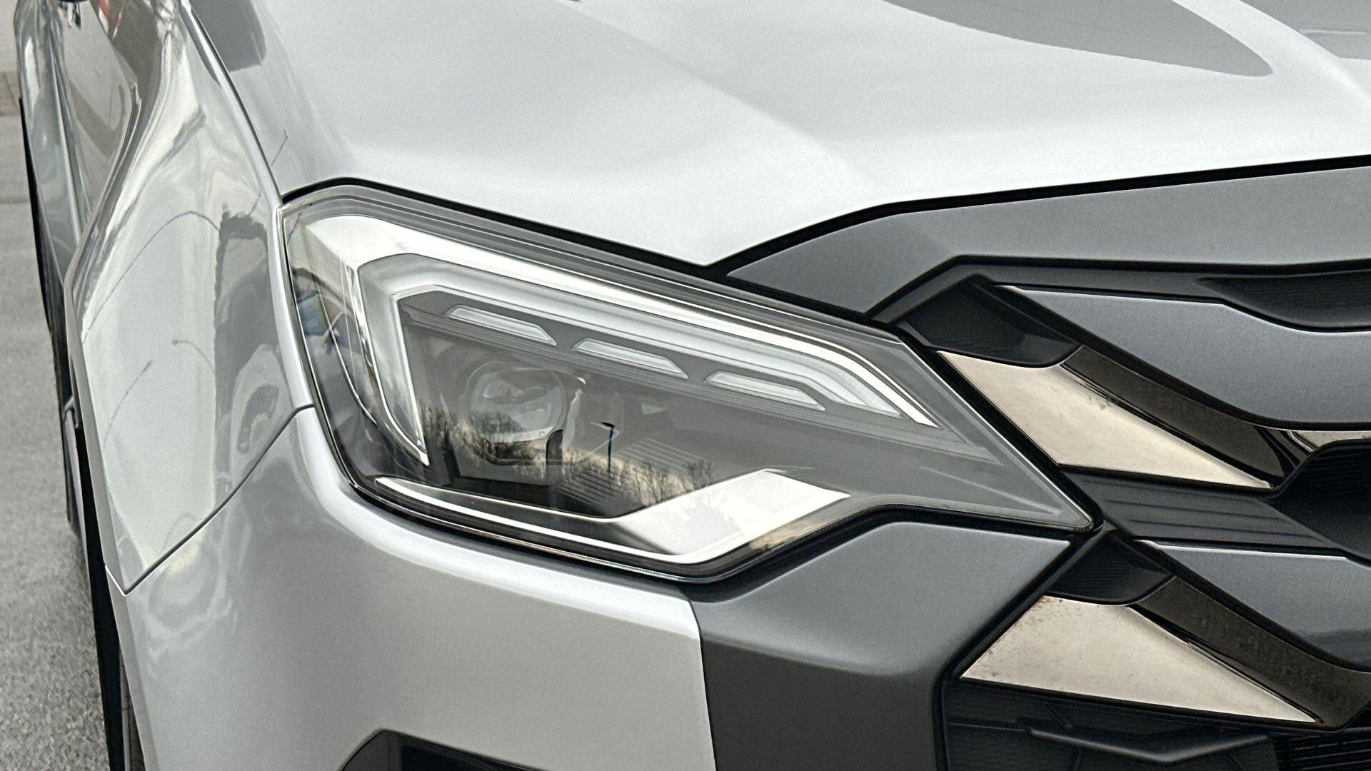 Isuzu D-Max view 18
