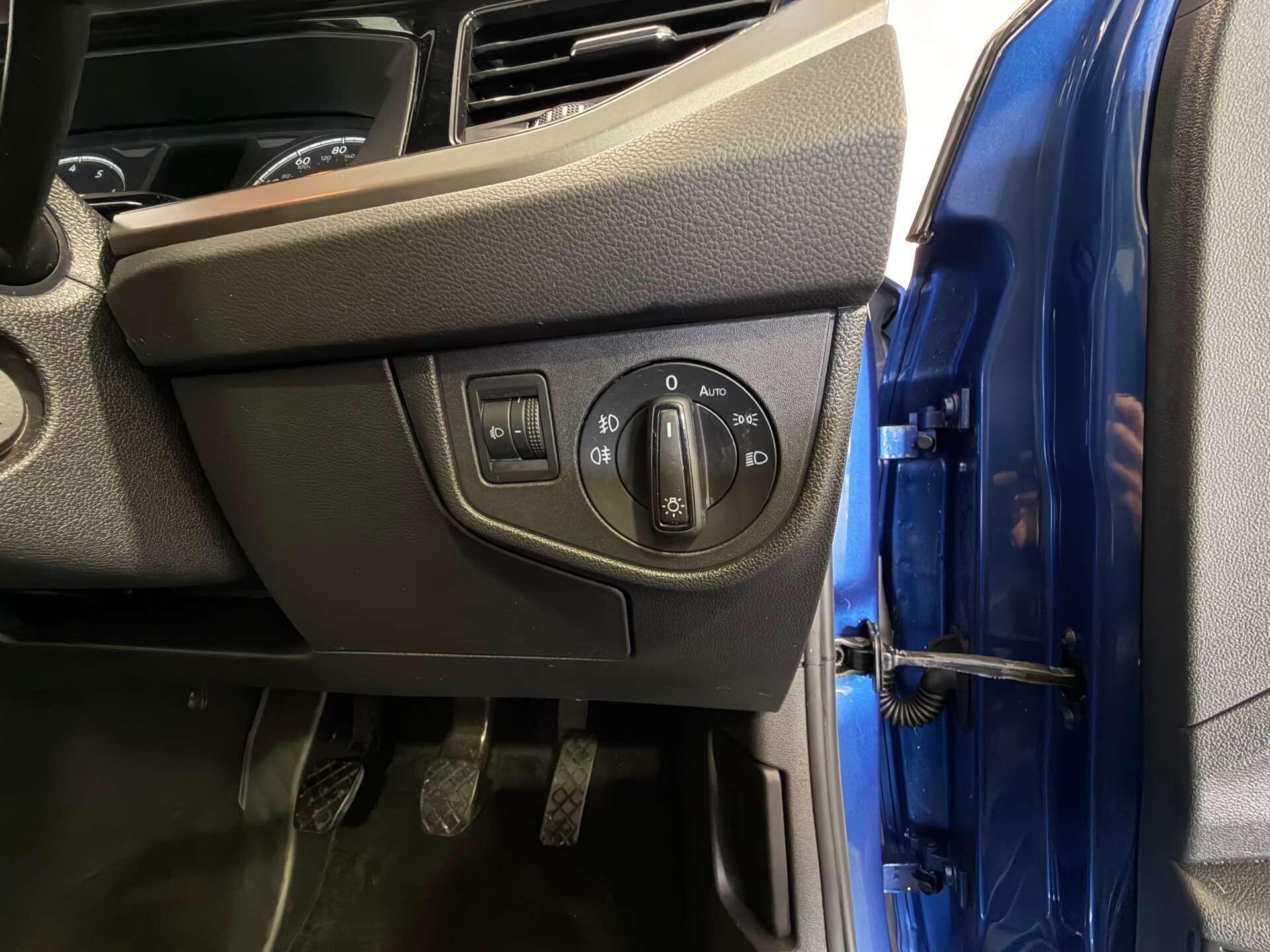 Volkswagen Polo view 19