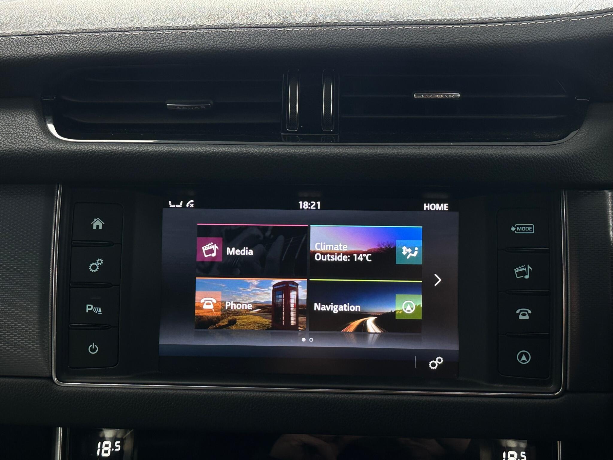 Jaguar XF view 33