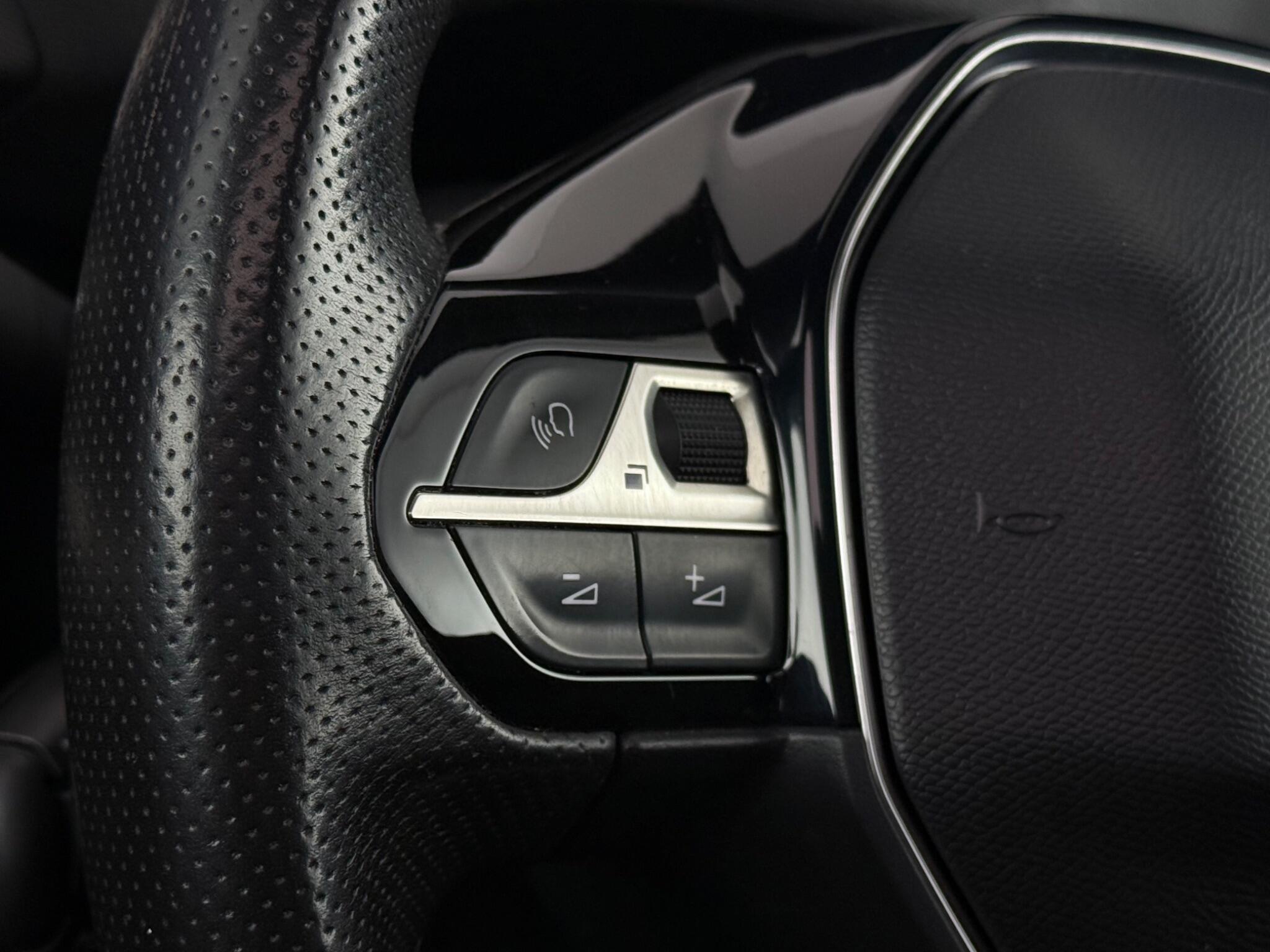 Peugeot 3008 view 14
