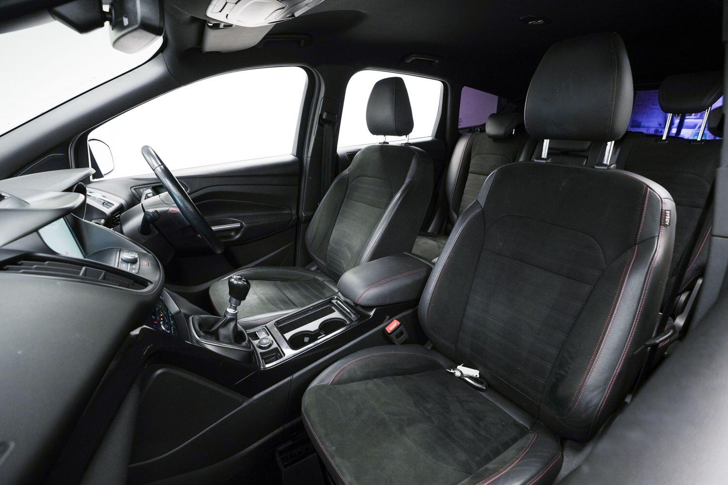 Ford Kuga view 25