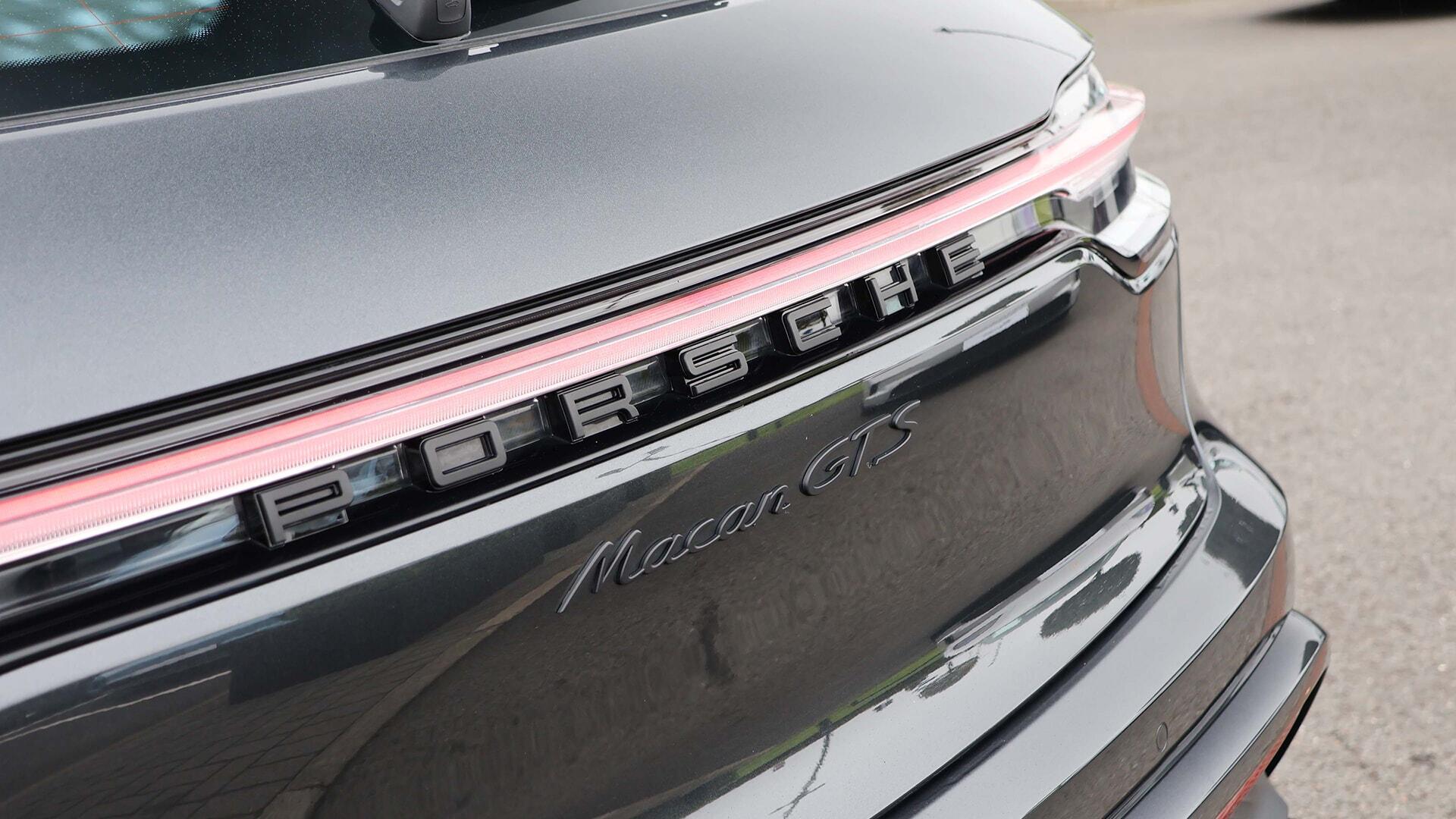 Porsche Macan view 33