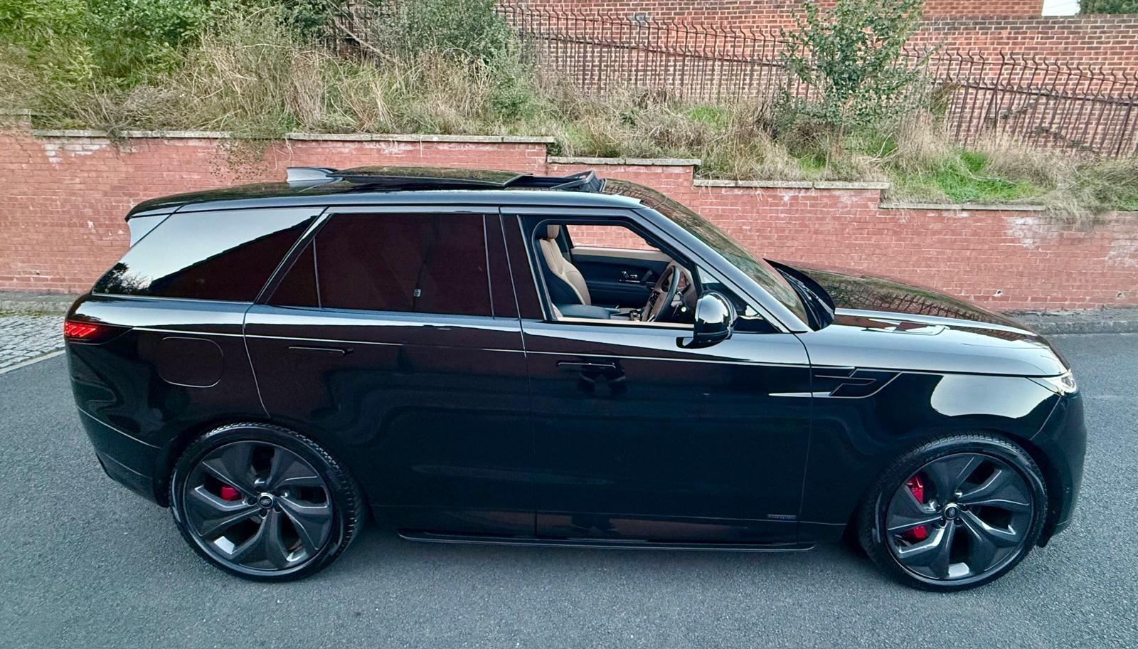 Land Rover Range Rover Sport view 30