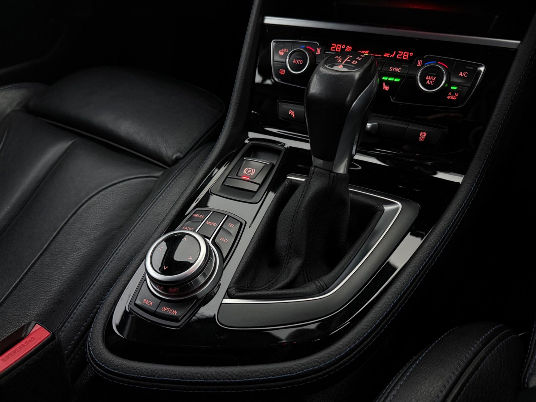 BMW 2 Series view 17