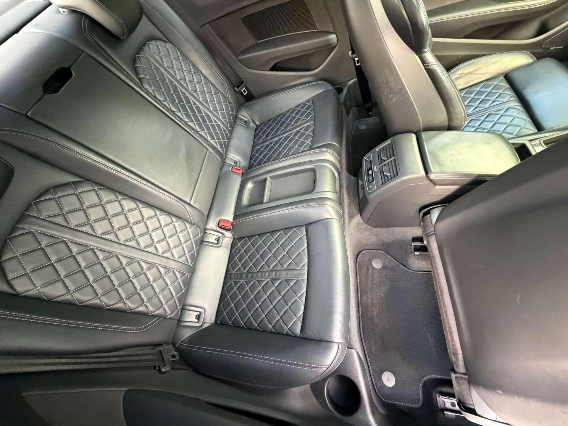 Audi S5 view 29