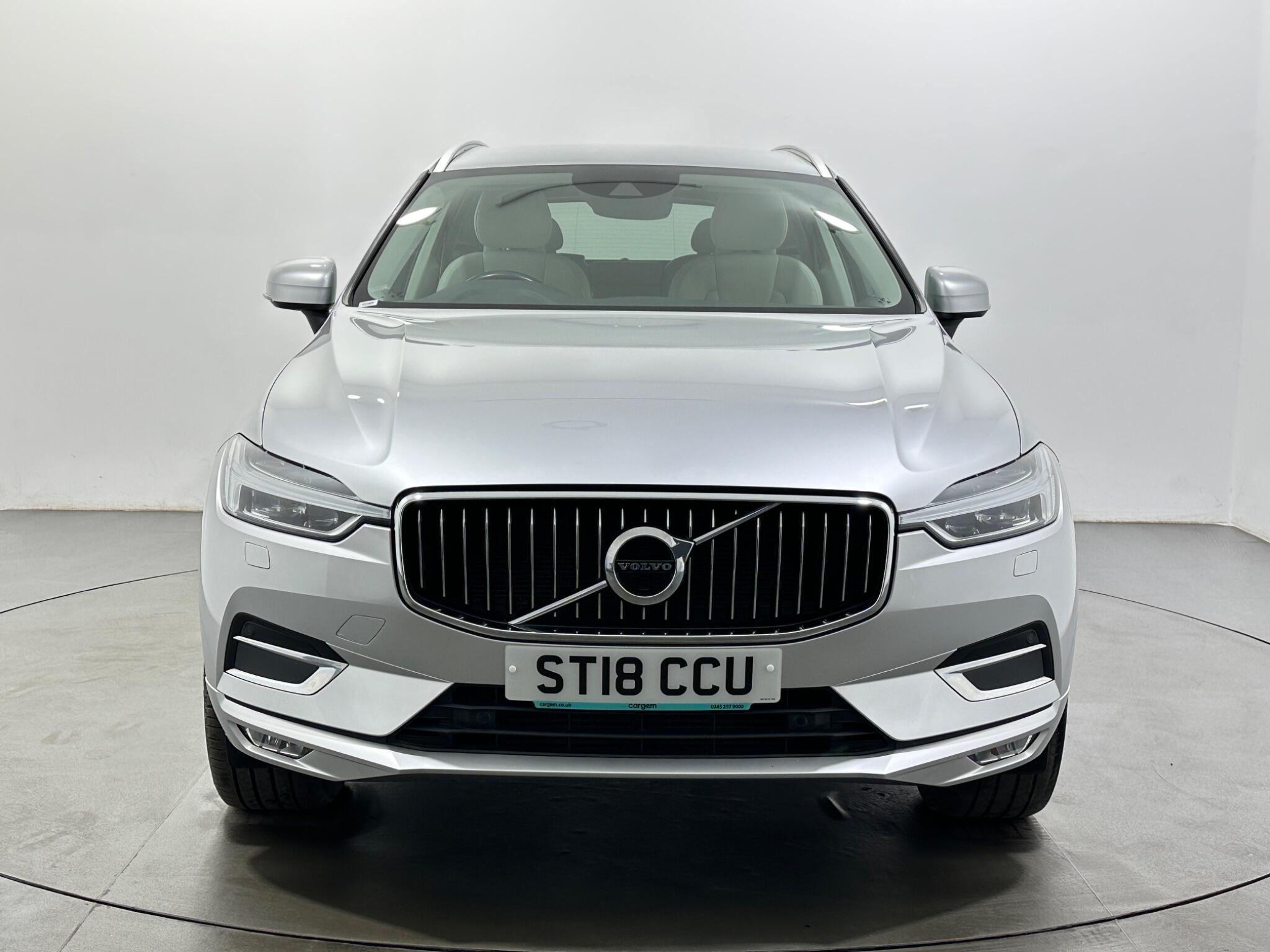 Volvo XC60 view 3