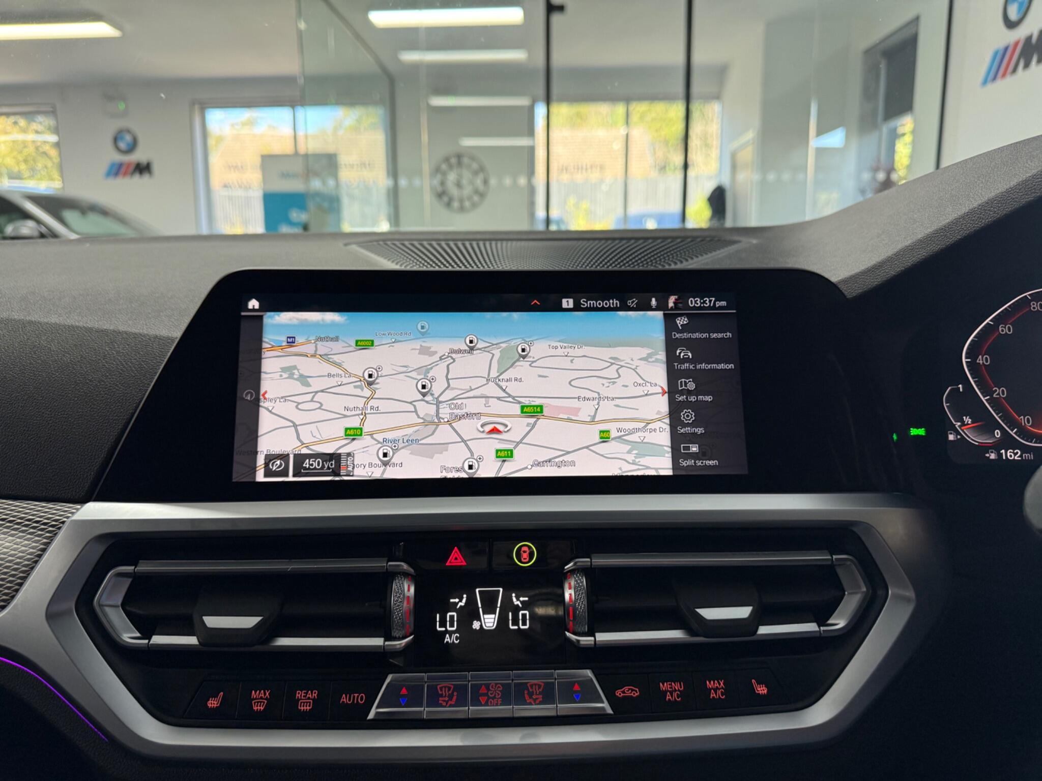 BMW 3 Series view 19