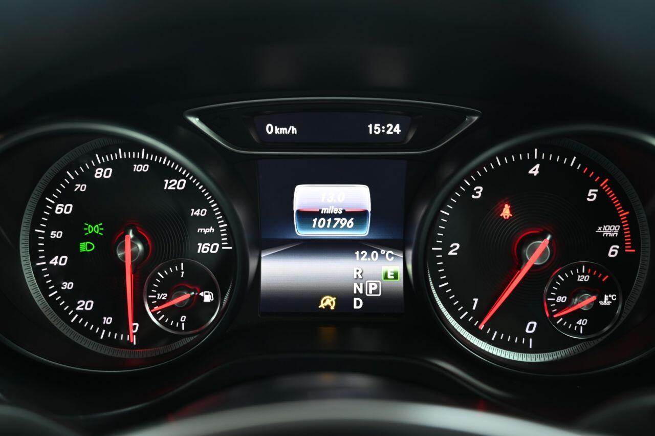 Mercedes-Benz Cla view 21